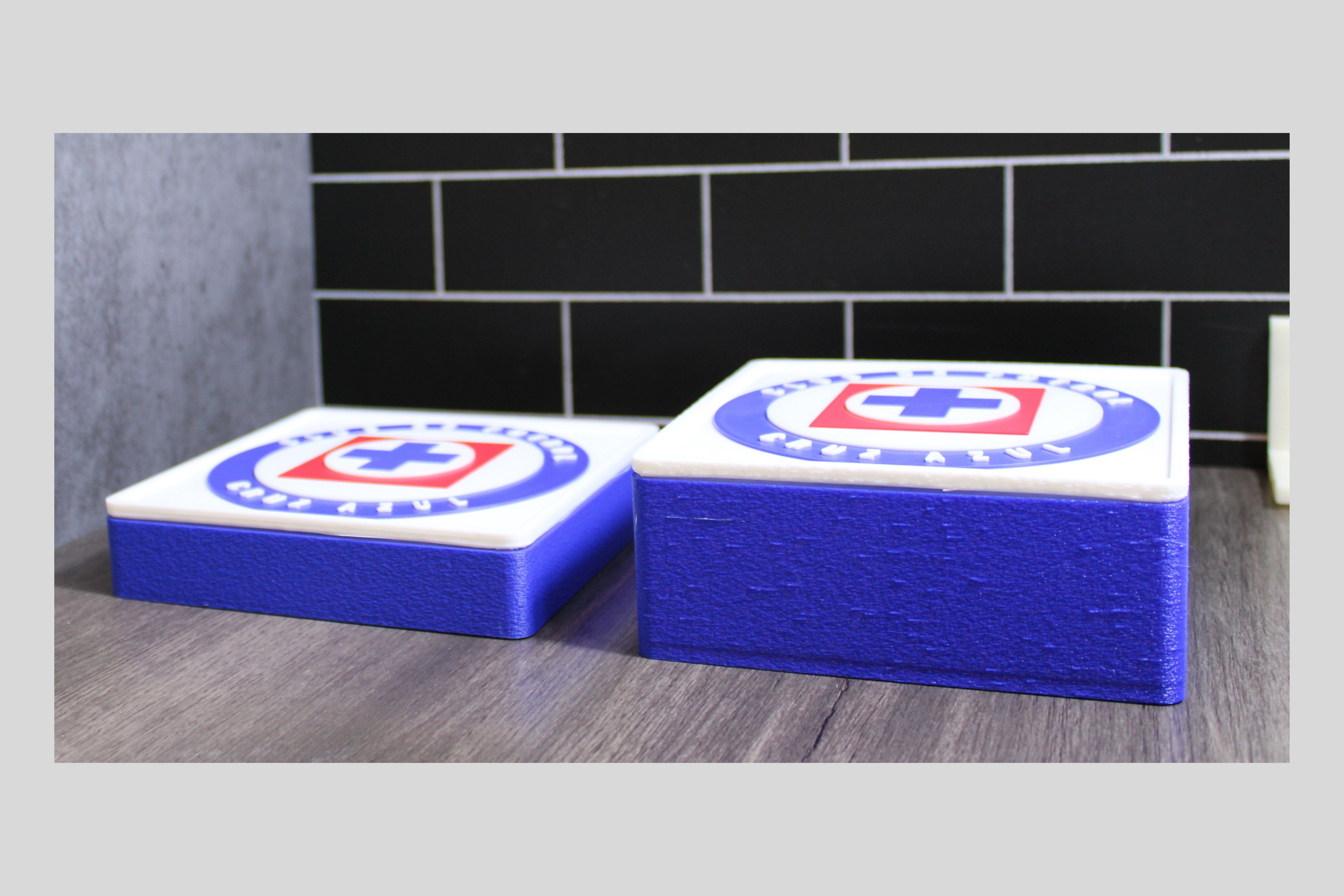Club de Fútbol Cruz Azul. La Máquina Cementera.Liga MX.  Mejor regalo para un Celeste. Soccer Regalo para papá/hermano/primo/etc. 3D Printed Tiki-Taka3D