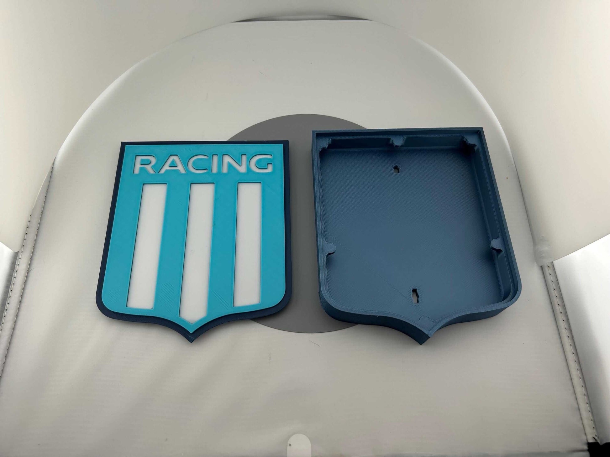 Racing Club de Avellaneda fan gift with blue 3D printed shield, ready to display with no assembly needed.