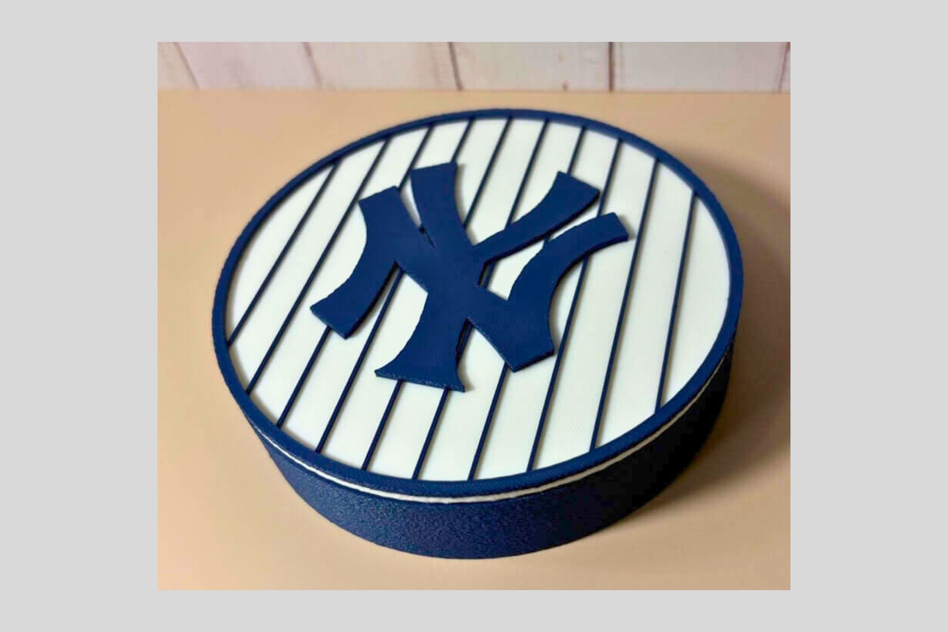 NY Yankees 3D Logo Stash Box: Unique MLB Baseball Fan Gift Tiki-Taka3D