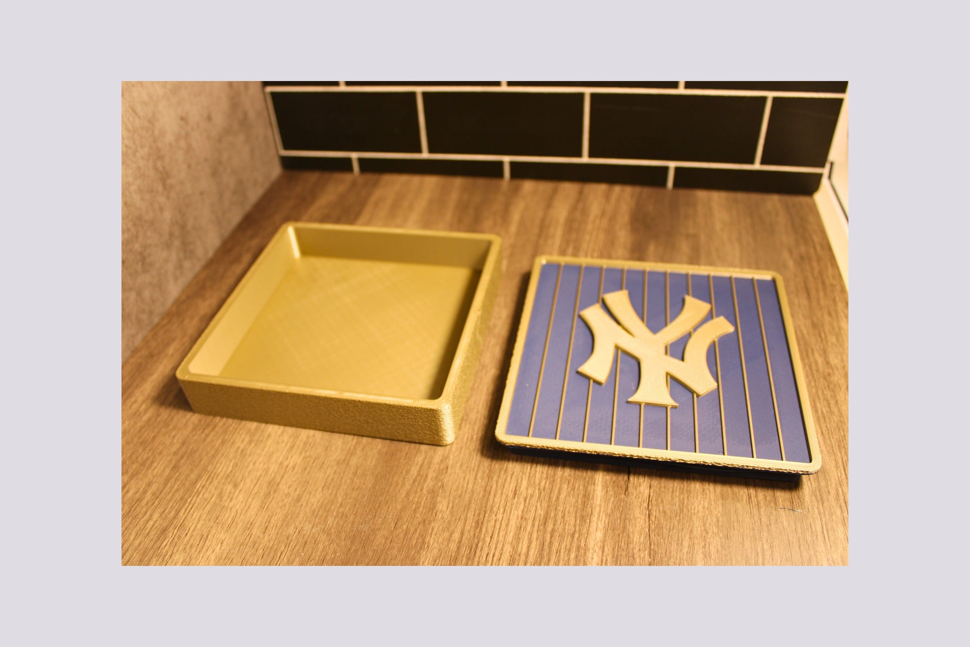NY Yankees 3D Logo Stash Box. Blue and Iridium Gold Colored. Tiki-Taka3D