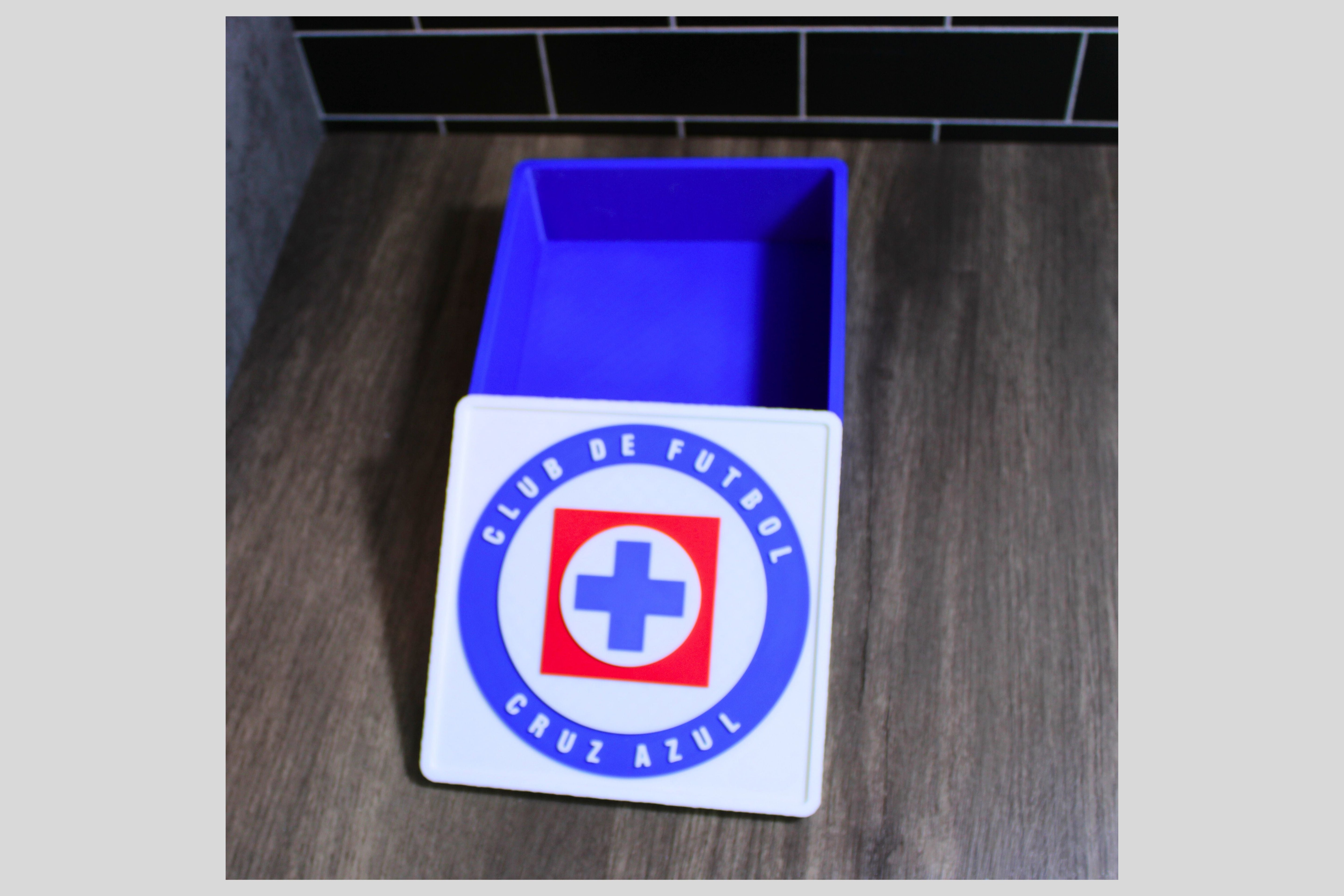 Club de Fútbol Cruz Azul. La Máquina Cementera.Liga MX.  Mejor regalo para un Celeste. Soccer Regalo para papá/hermano/primo/etc. 3D Printed Tiki-Taka3D