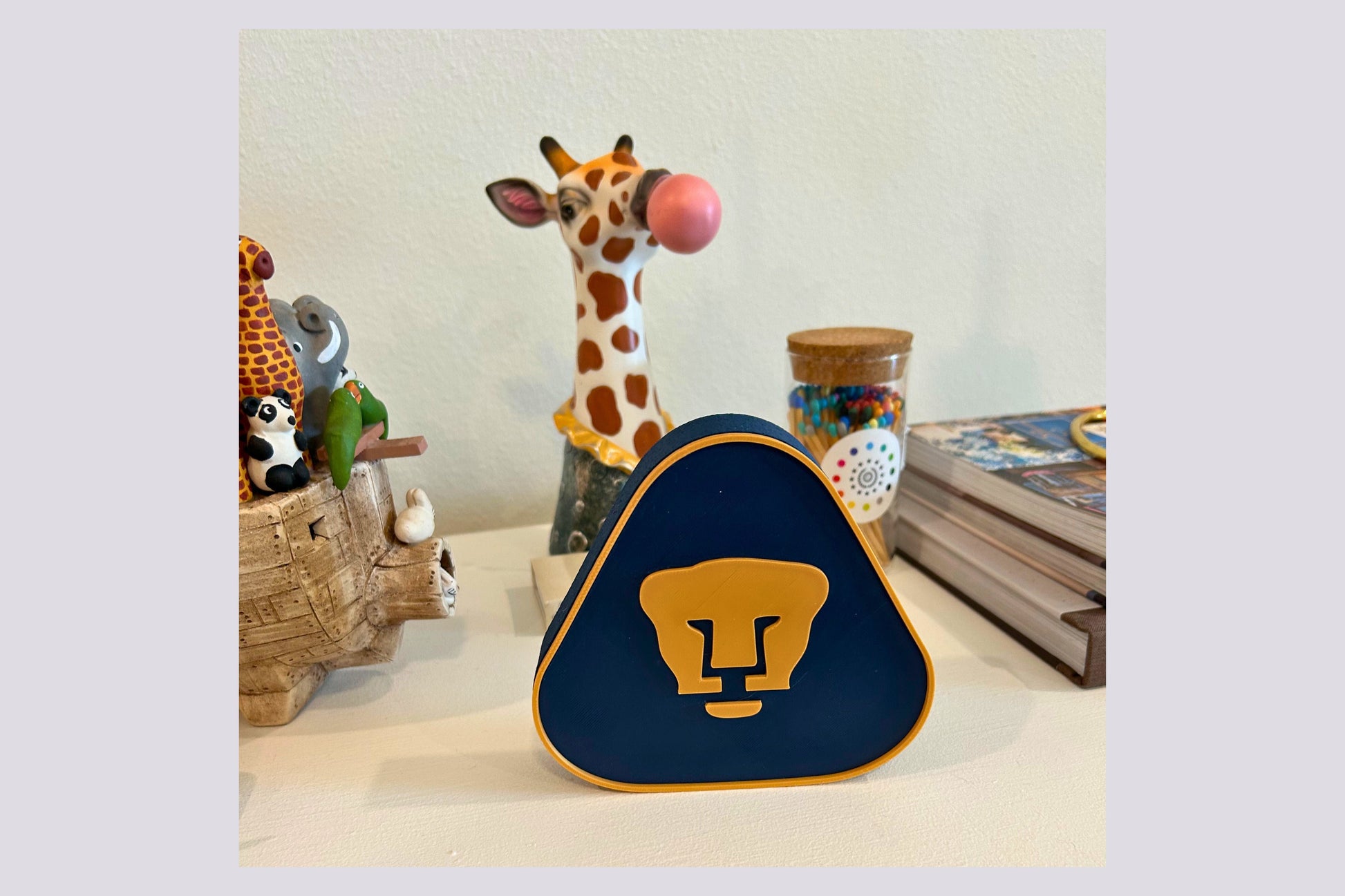 Pumas UNAM 3D Printed Plaque | Universitario Soccer Shield | Customizable NFC | Handmade Mexican Fan Art| Mancave Sign Tiki-Taka3D