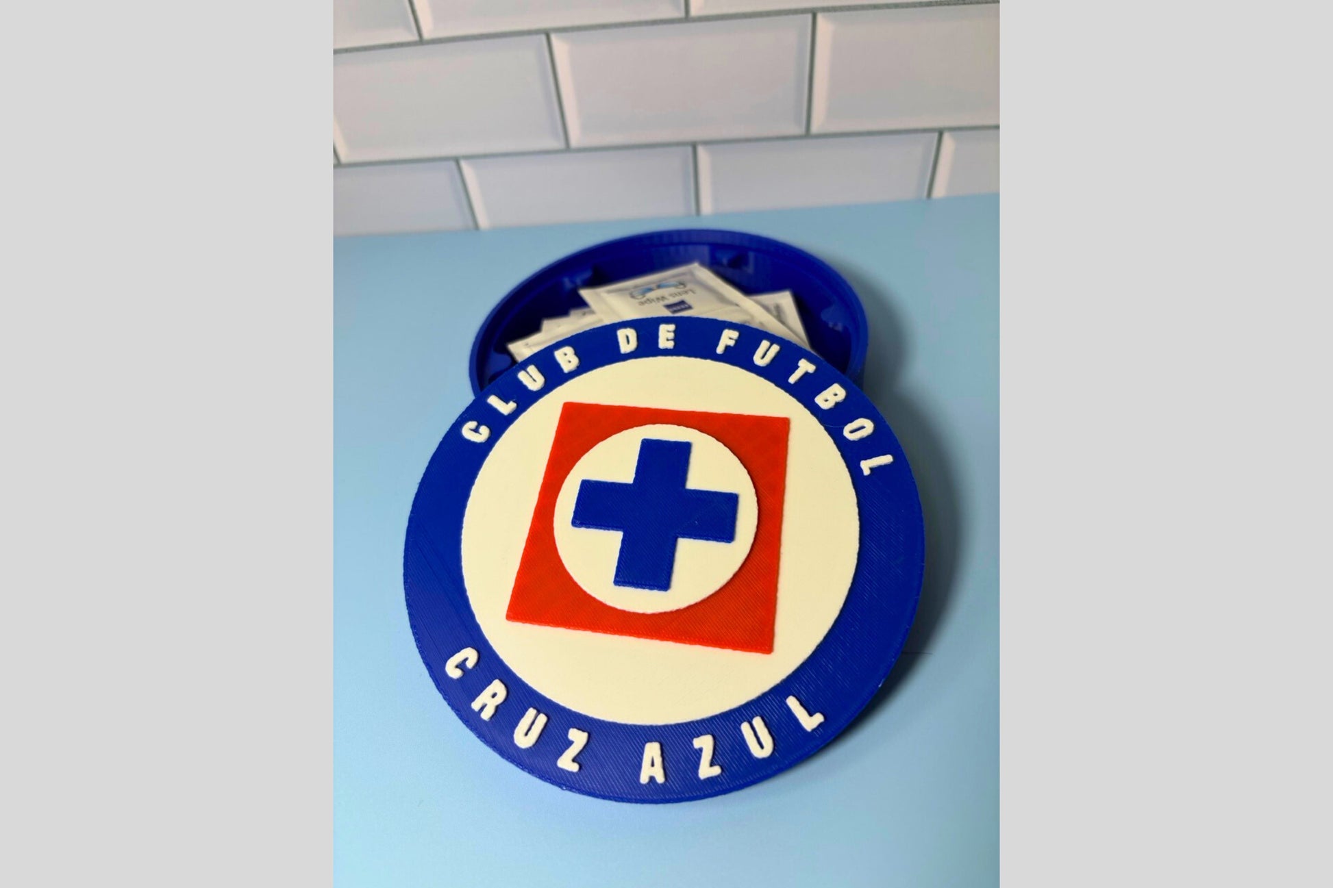 Club de Fútbol Cruz Azul. La Máquina Cementera.Liga MX.  Mejor regalo para un Celeste. Soccer Regalo para papá/hermano/primo/etc. 3D Printed Tiki-Taka3D