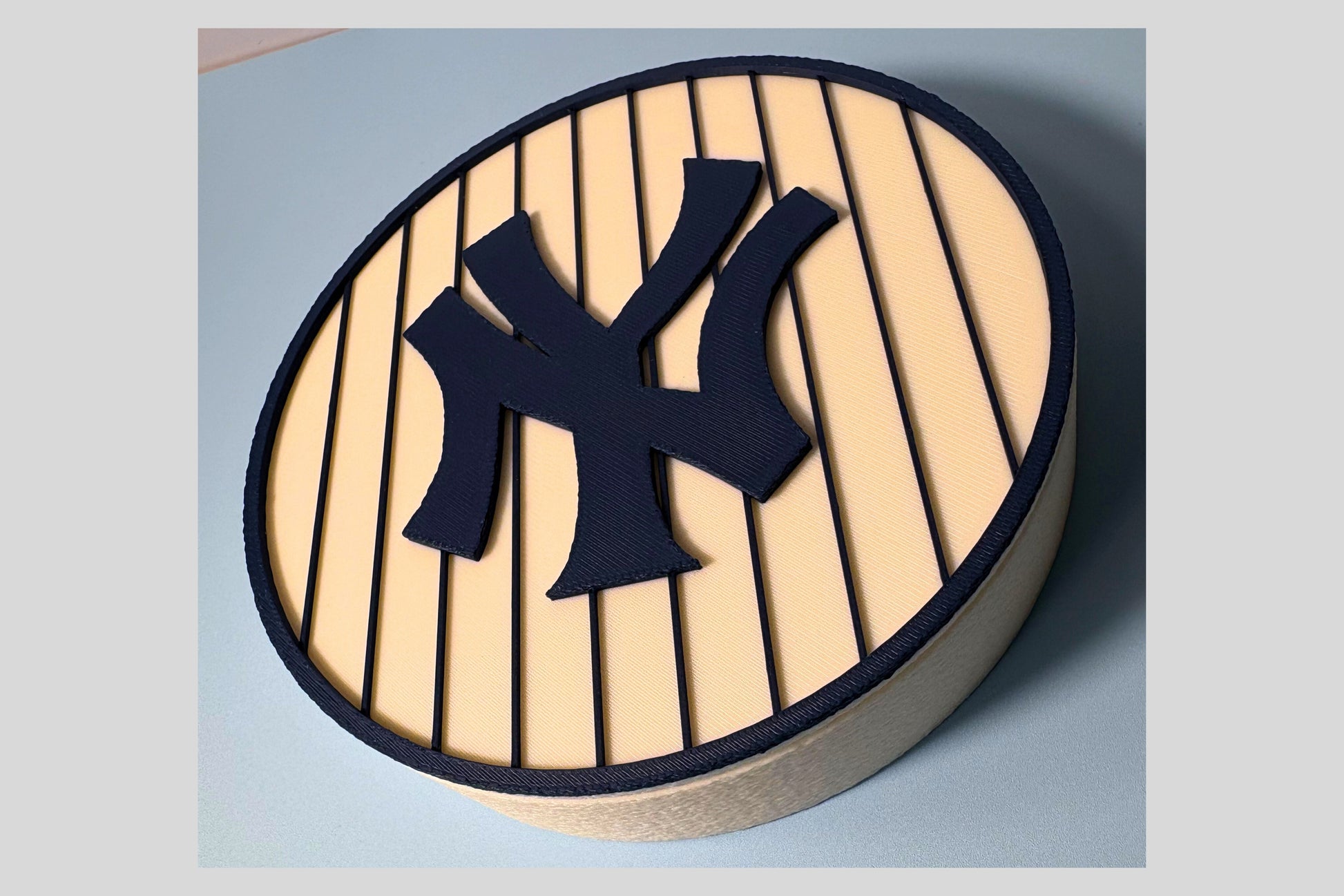NY Yankees 3D Logo Stash Box: Unique MLB Baseball Fan Gift Tiki-Taka3D