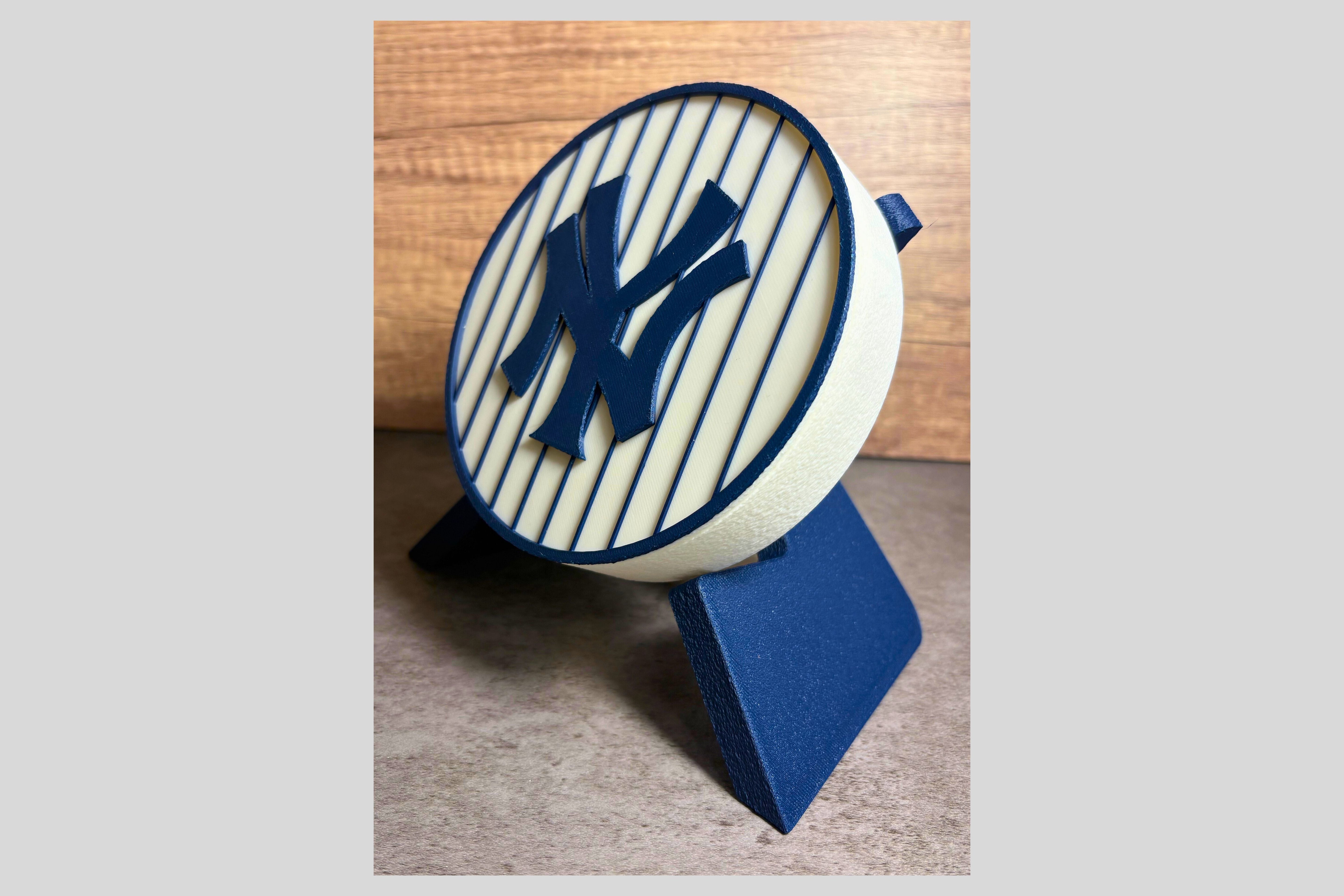 NY Yankees 3D Logo Stash Box: Unique MLB Baseball Fan Gift Tiki-Taka3D