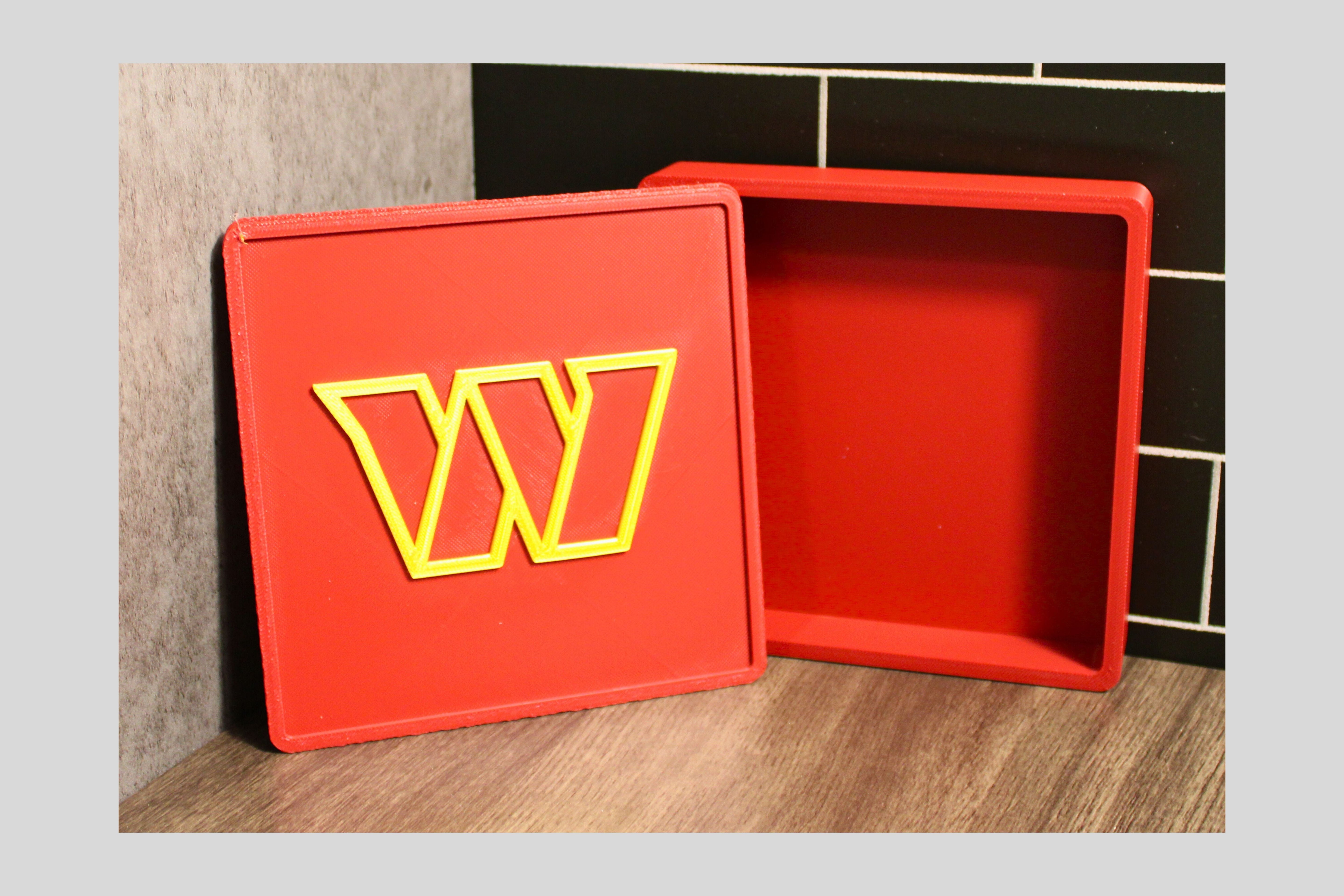 Commanders 3D Logo Plaque | Keepsake Box Tiki-Taka3D