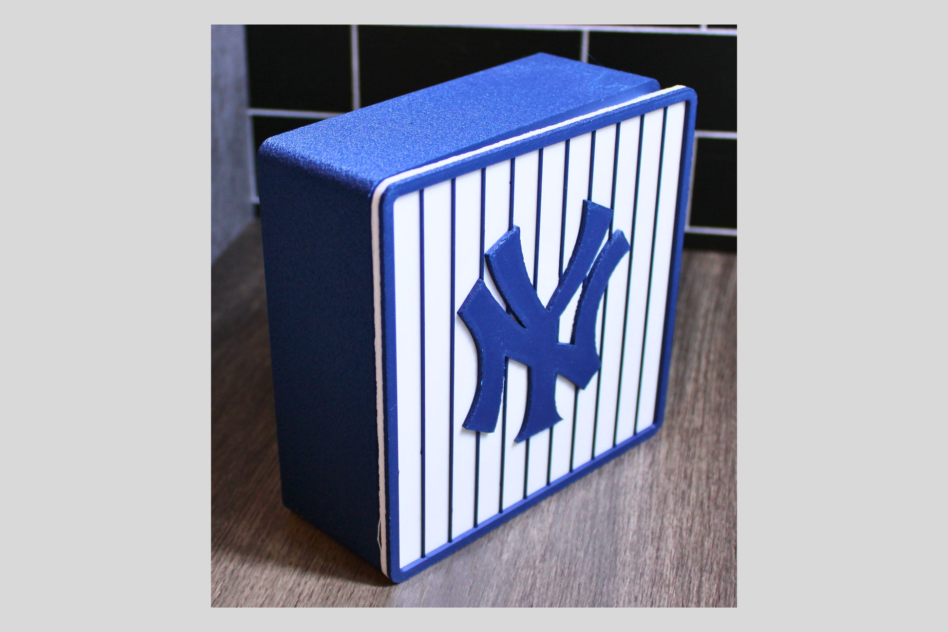 NY Yankees 3D Logo Stash Box: Unique MLB Baseball Fan Gift Tiki-Taka3D