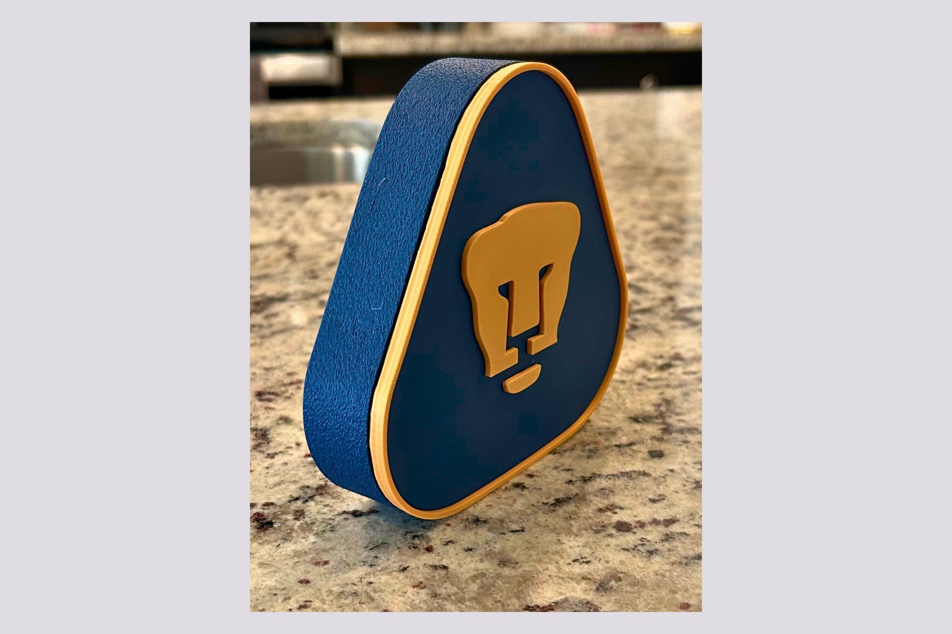 Pumas UNAM 3D Printed Plaque | Universitario Soccer Shield | Customizable NFC | Handmade Mexican Fan Art| Mancave Sign Tiki-Taka3D