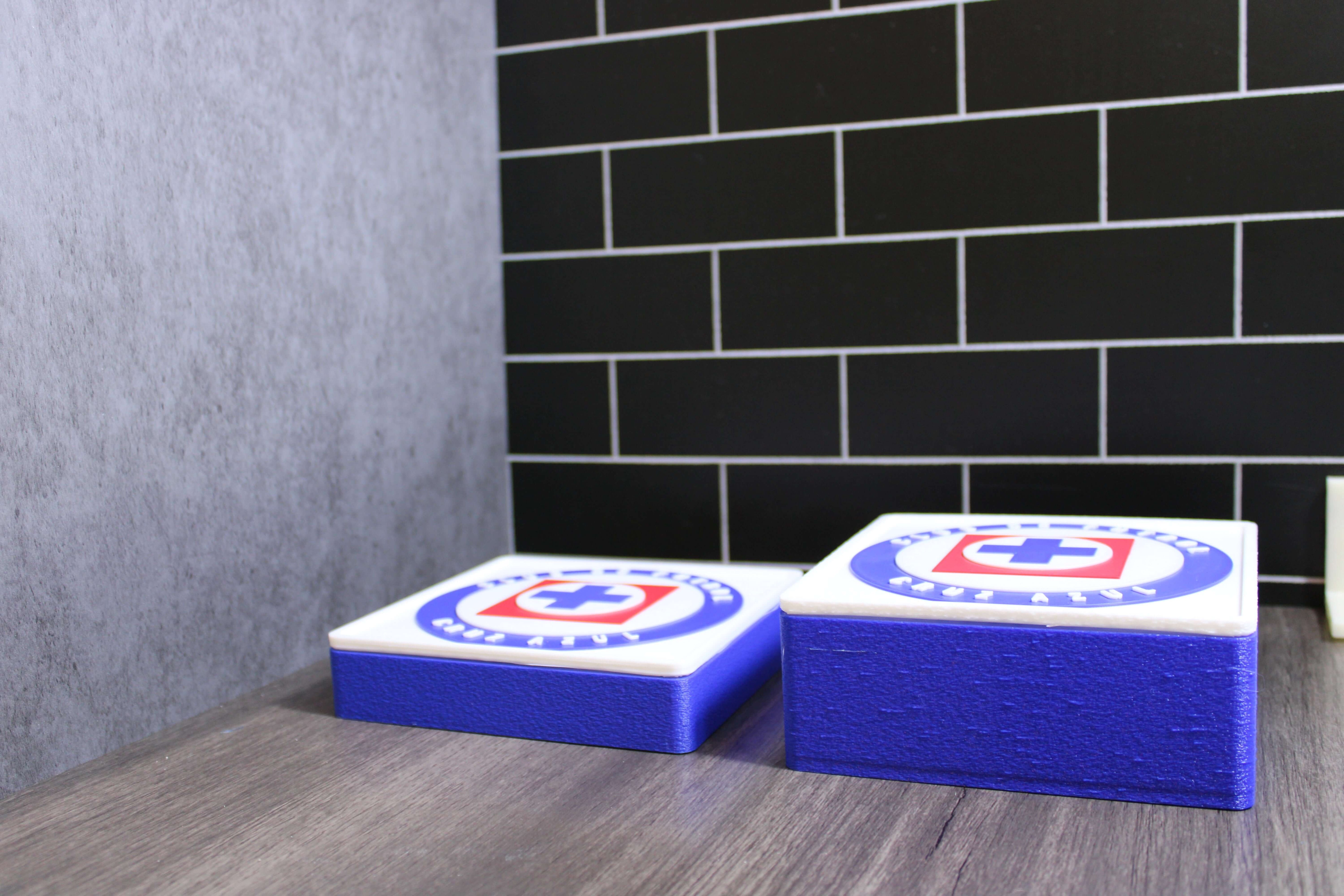 Club de Fútbol Cruz Azul. La Máquina Cementera.Liga MX.  Mejor regalo para un Celeste. Soccer Regalo para papá/hermano/primo/etc. 3D Printed Tiki-Taka3D