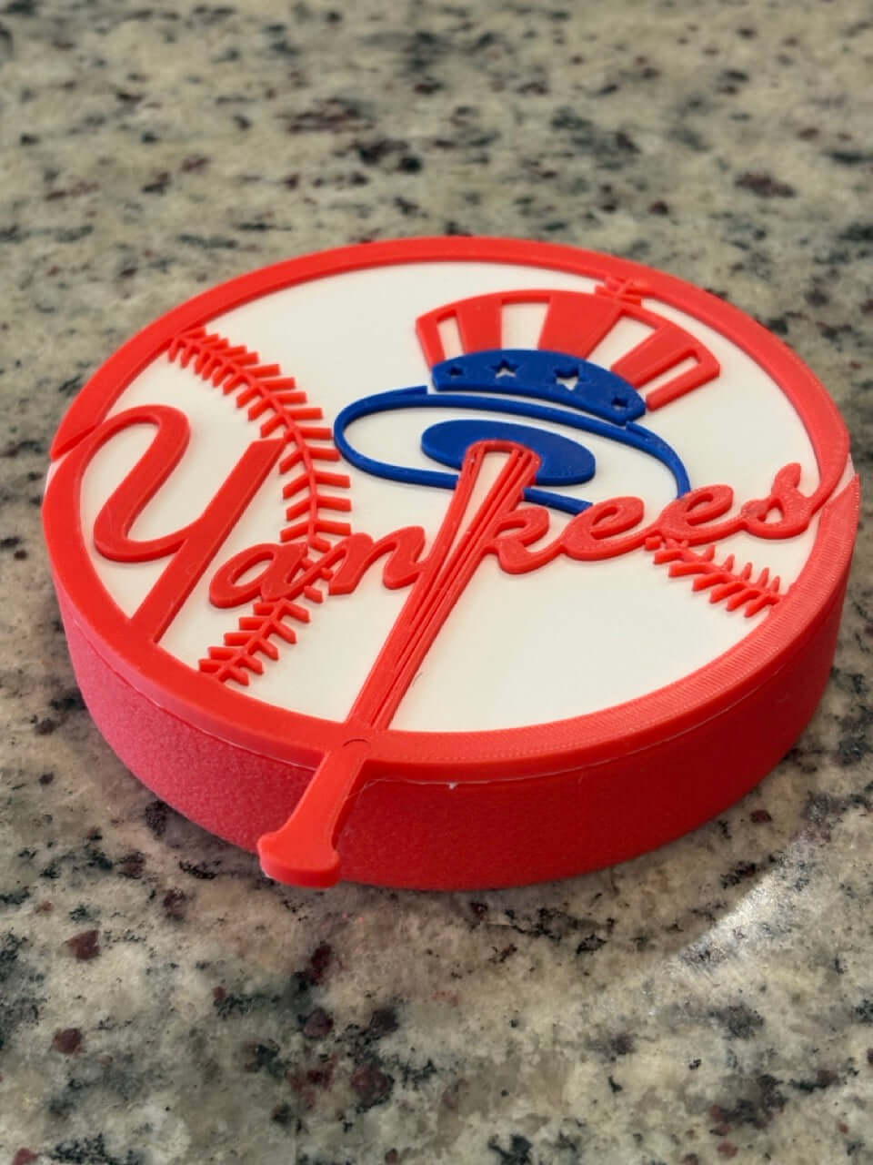 3D printed New York Yankees plaque in vibrant colors, unique baseball decor perfect for fans.