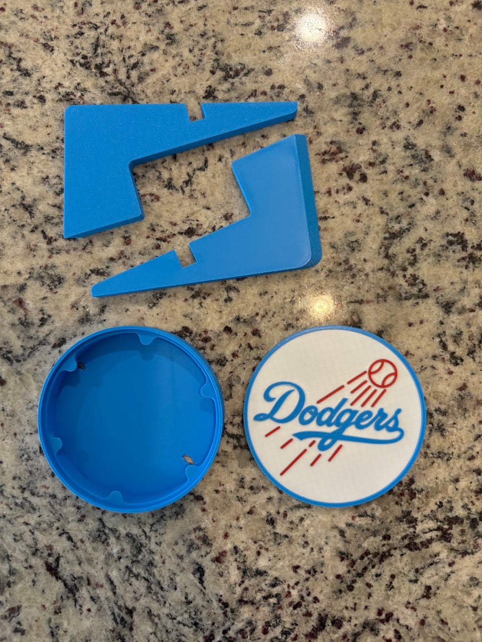 LA Dodgers 3D decorative box — real product photo, disassembled top-down view showing lid, body and chevron stand pieces
