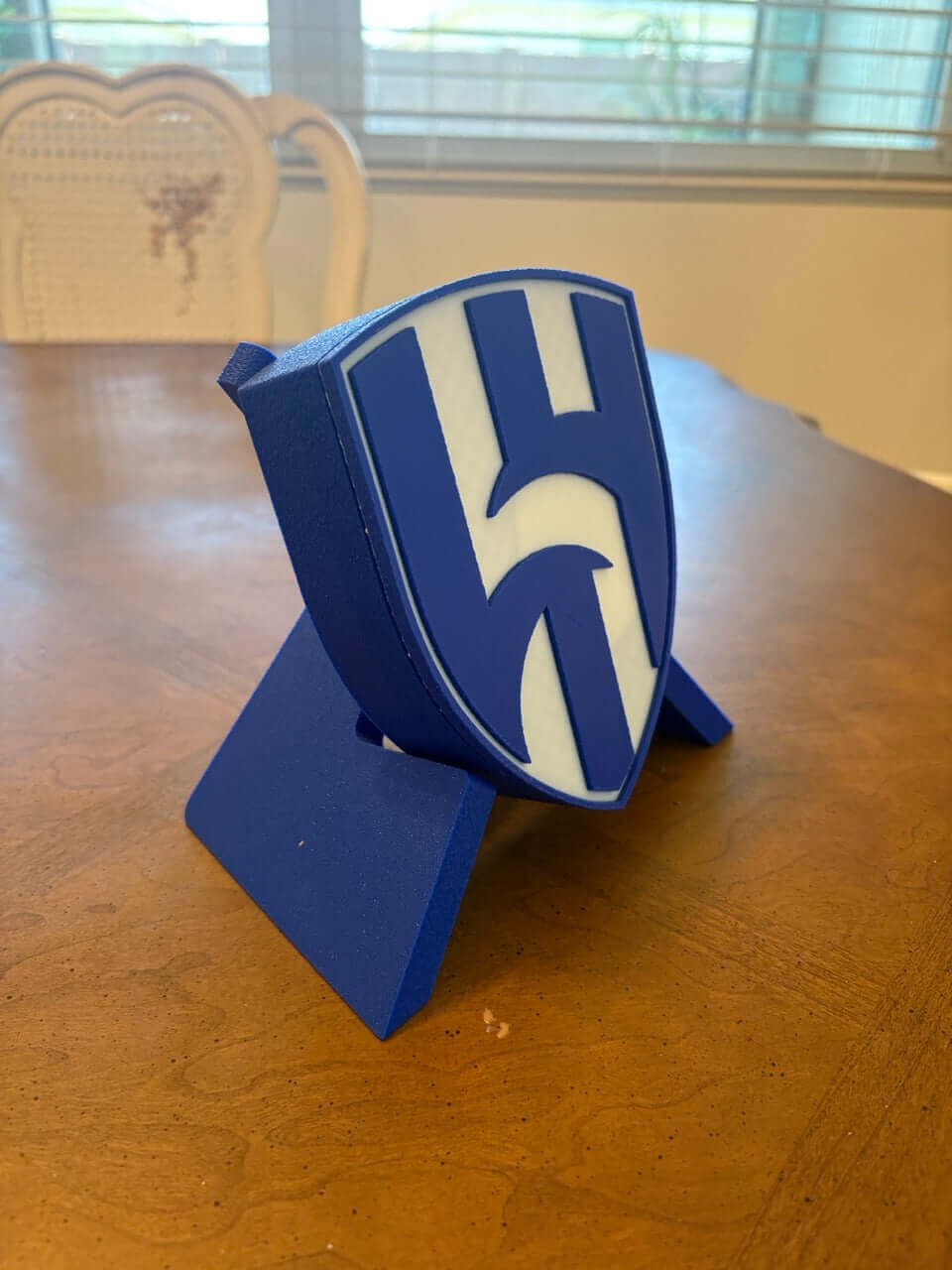 Al Hilal 3D printed plaque in blue, showcasing vibrant colors and unique design for soccer fans.