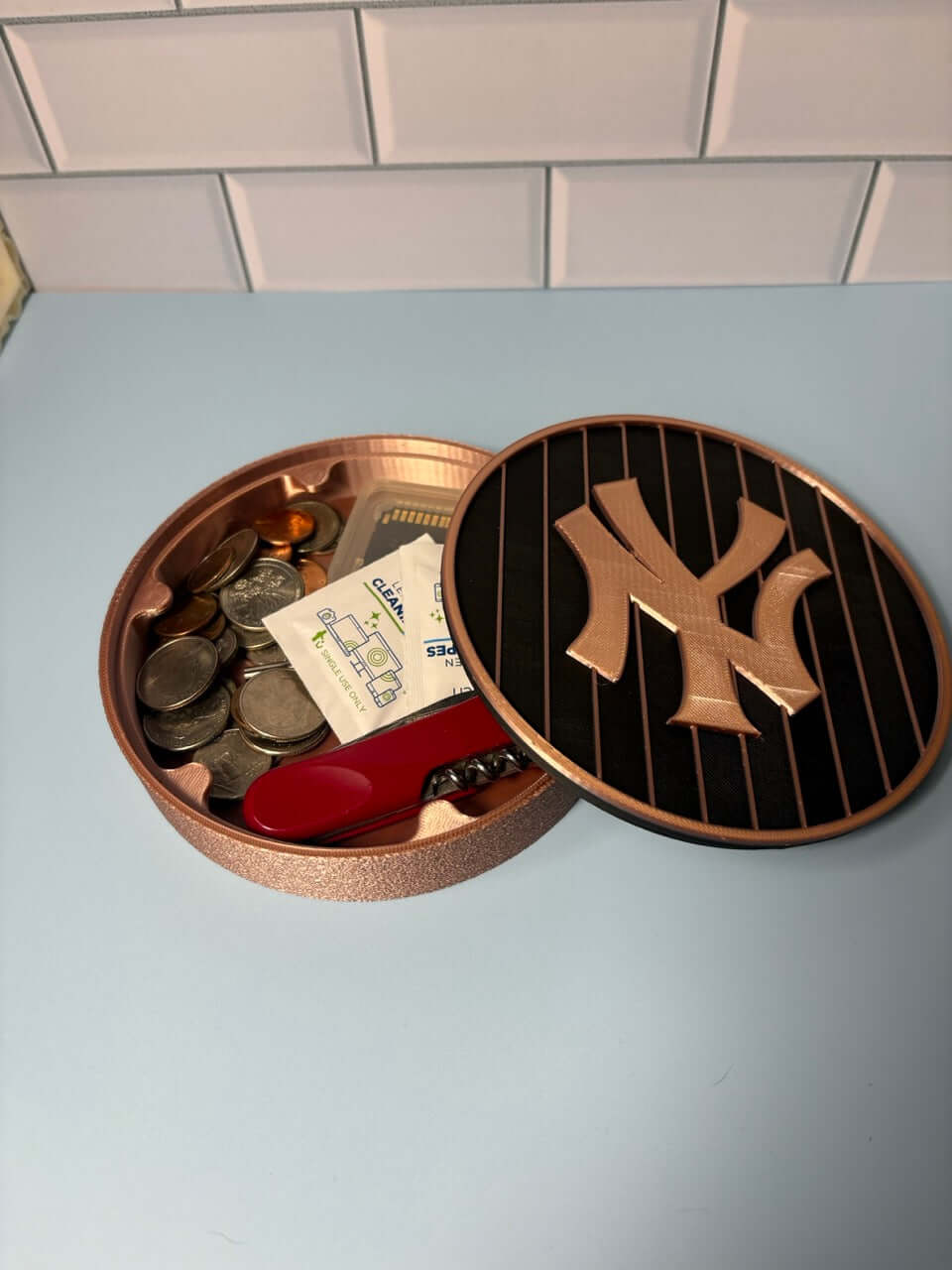 Customized NY Yankees 3D Logo Stash Box: Unique MLB Baseball Fan Gift. Rose Gold and Black Tiki-Taka3D