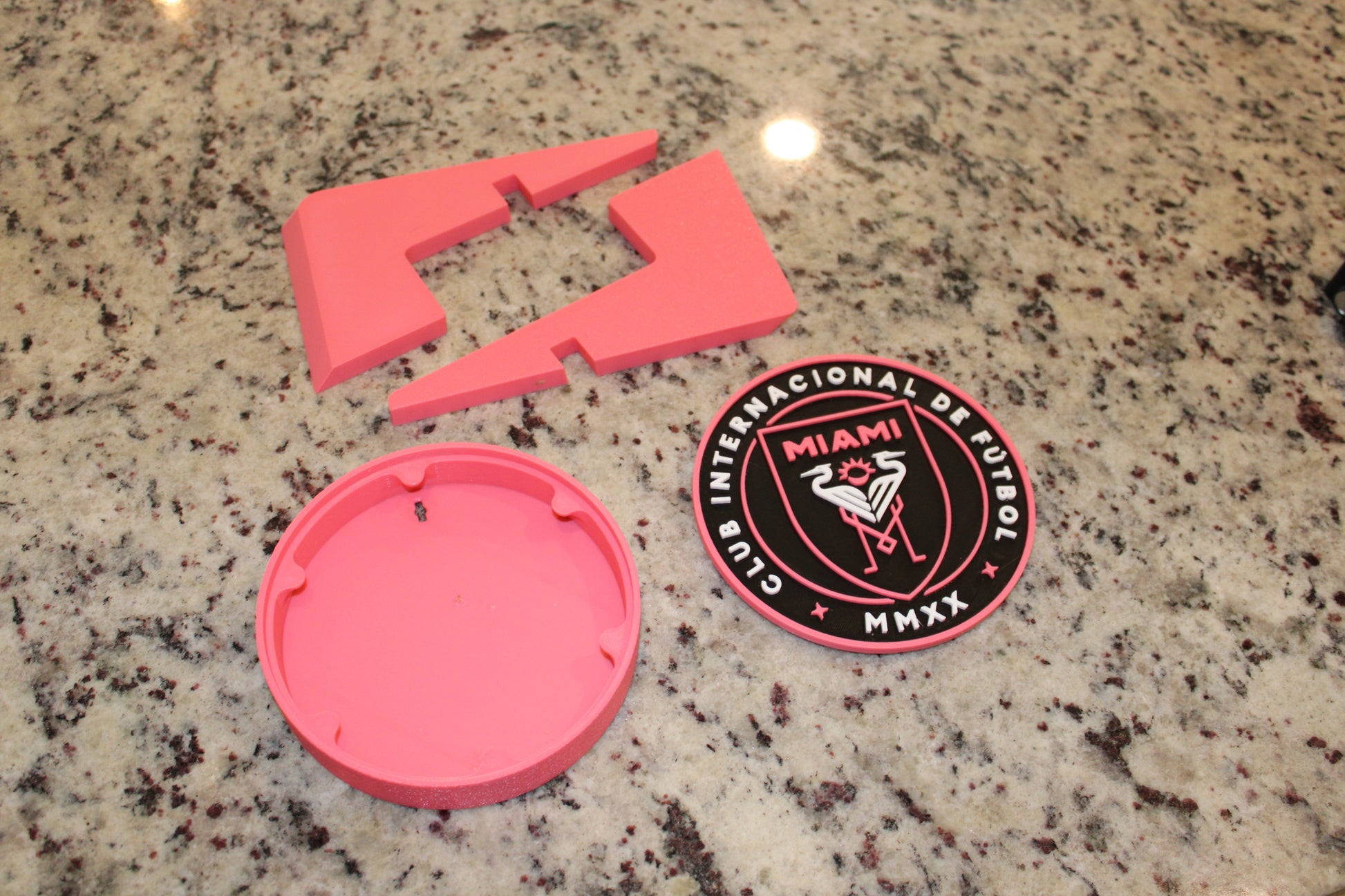 Inter Miami 3D Printed Emblem – Stylish Decor for Messi Fans & Soccer Lovers Tiki-Taka3D