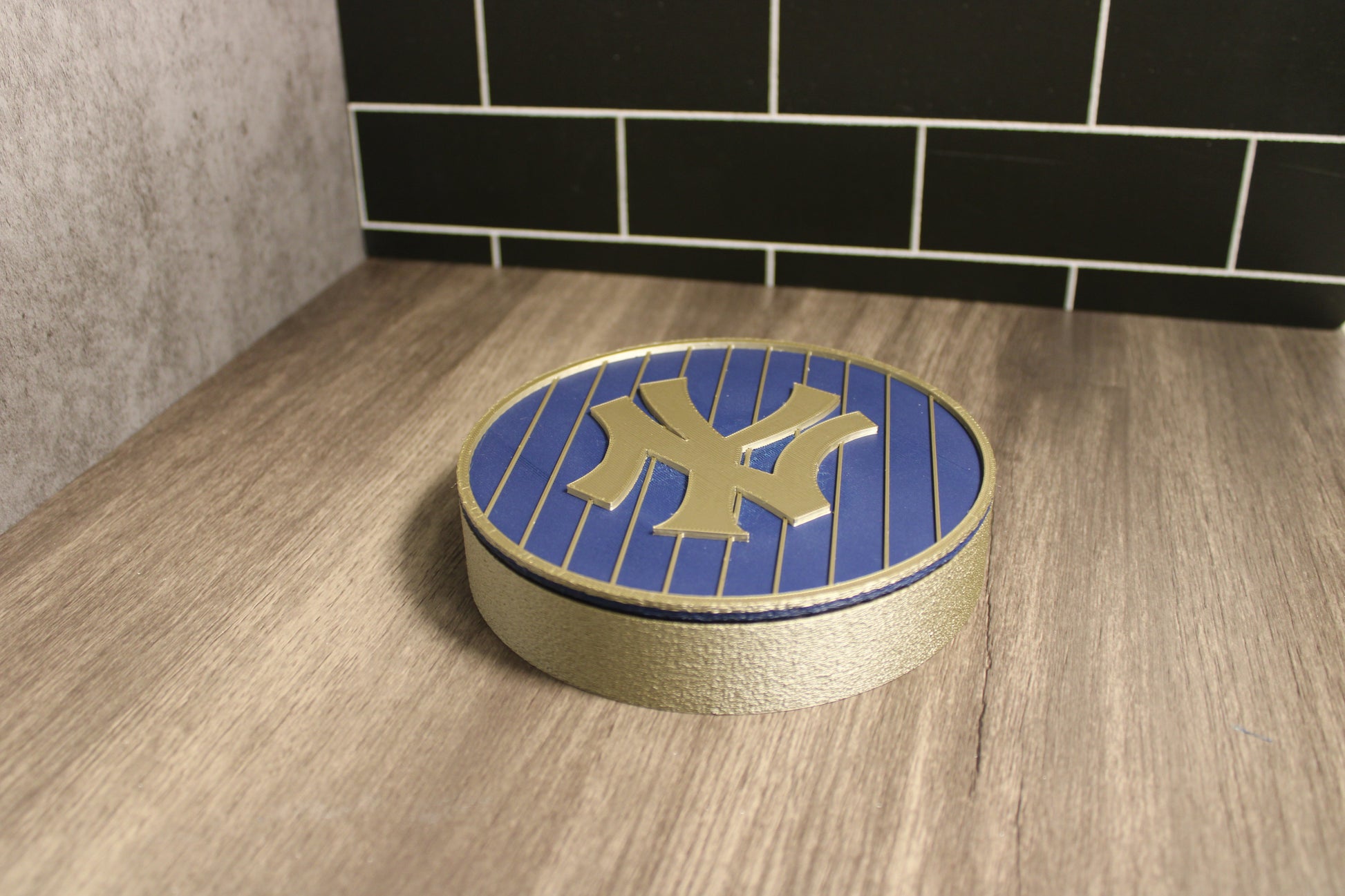 NY Yankees 3D Logo Stash Box. Blue and Iridium Gold Colored. Tiki-Taka3D