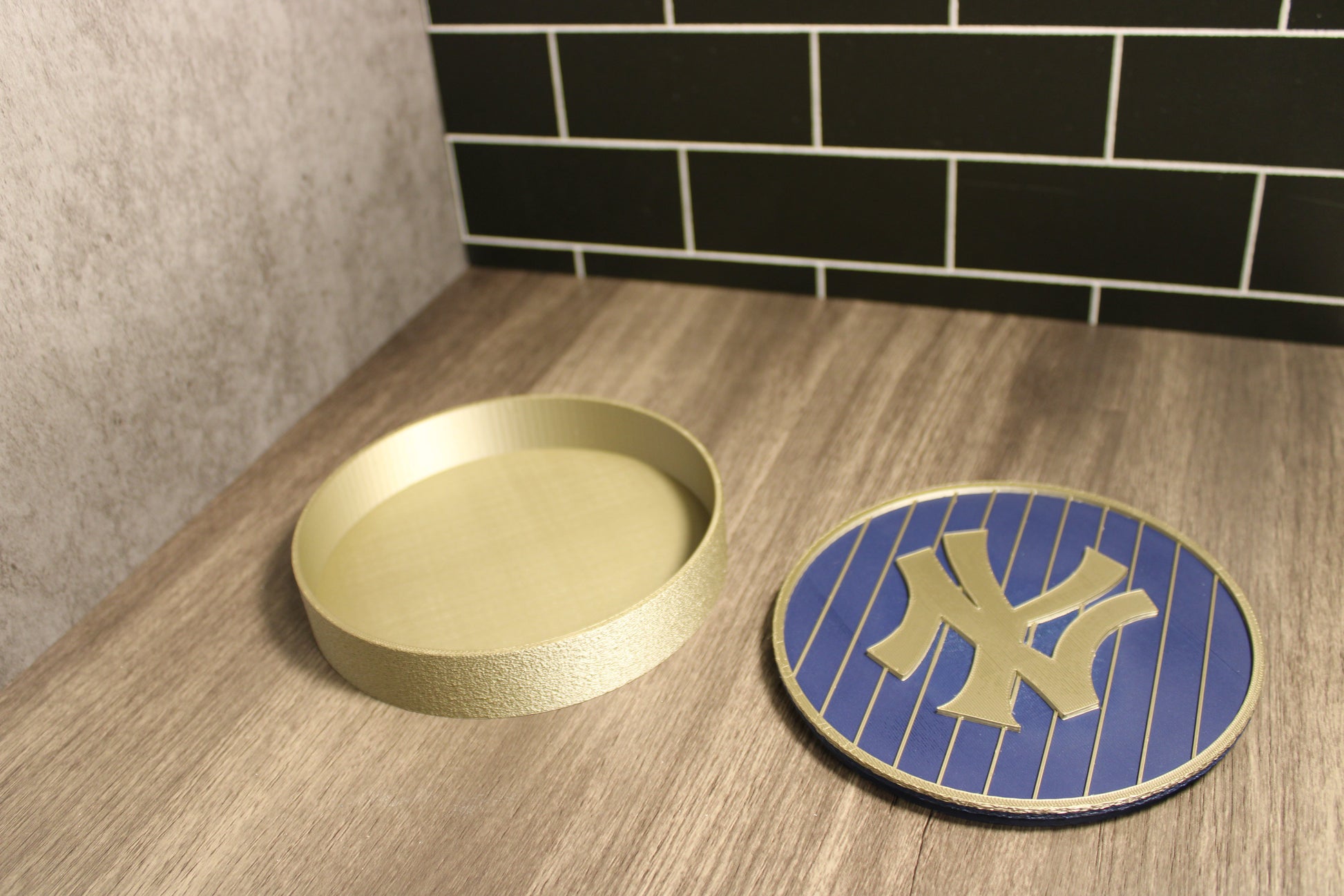 NY Yankees 3D Logo Stash Box. Blue and Iridium Gold Colored. Tiki-Taka3D