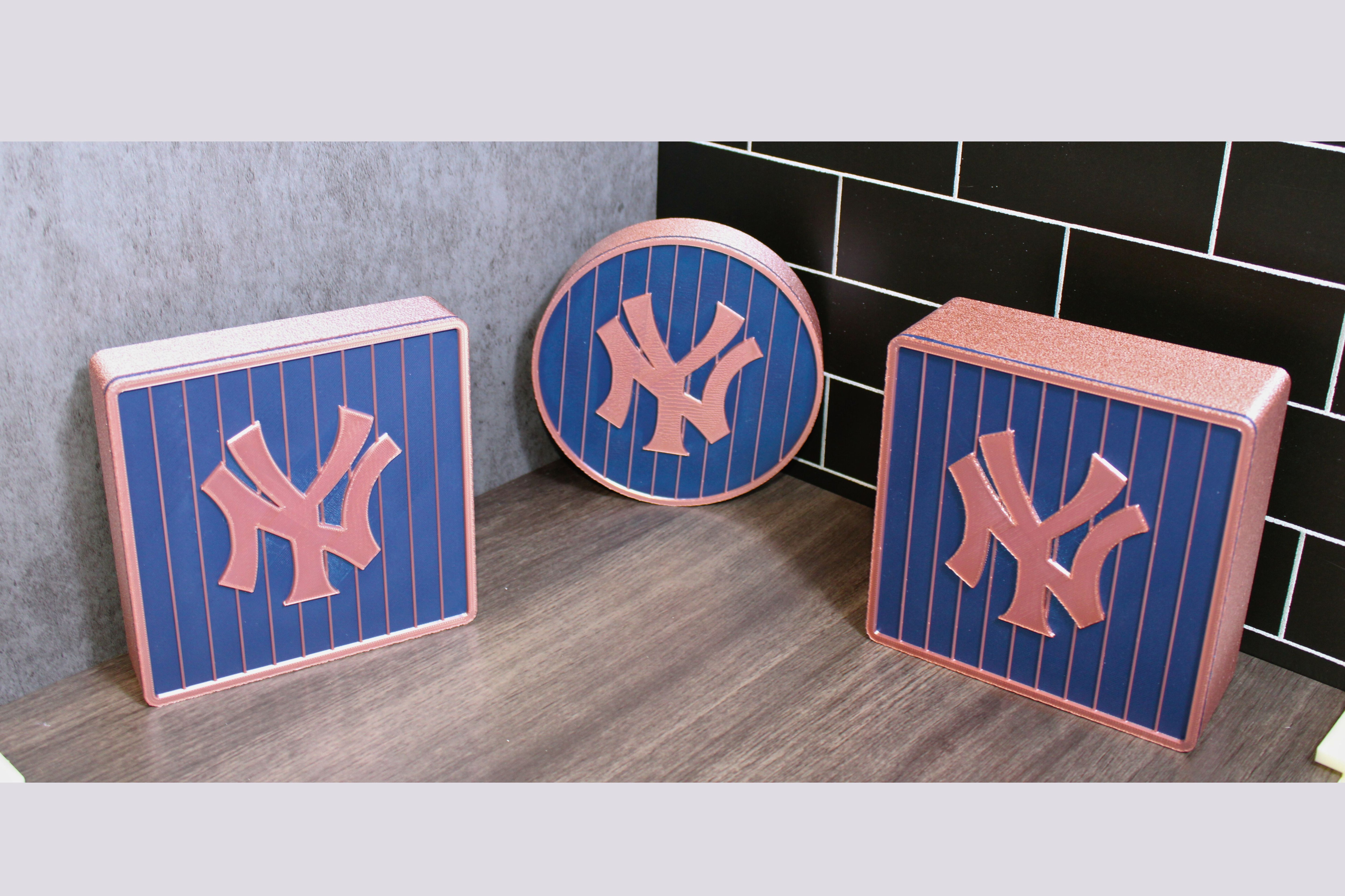 customized NY Yankees stash box: Rose Gold and Black