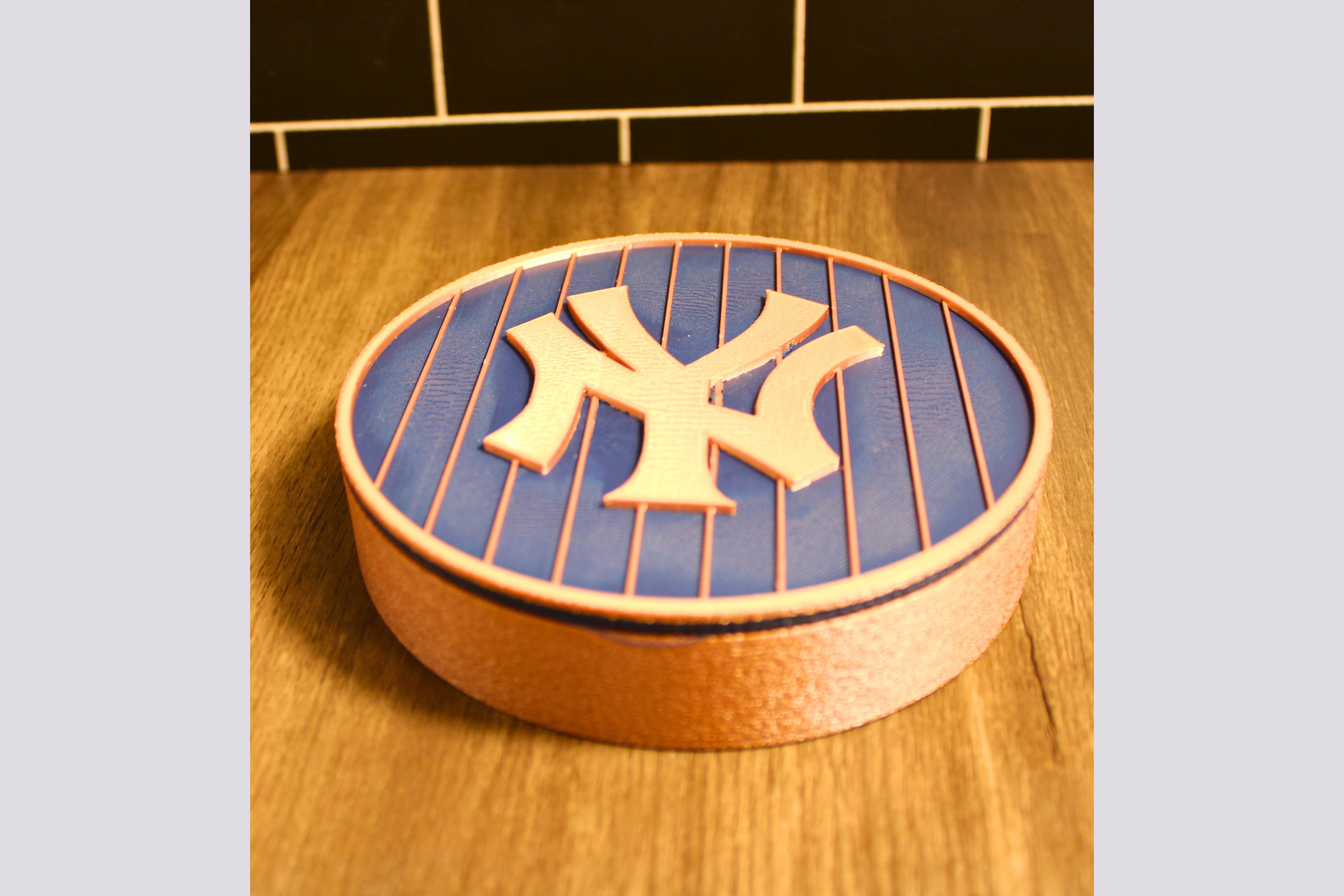 customized NY Yankees stash box: Rose Gold and Black