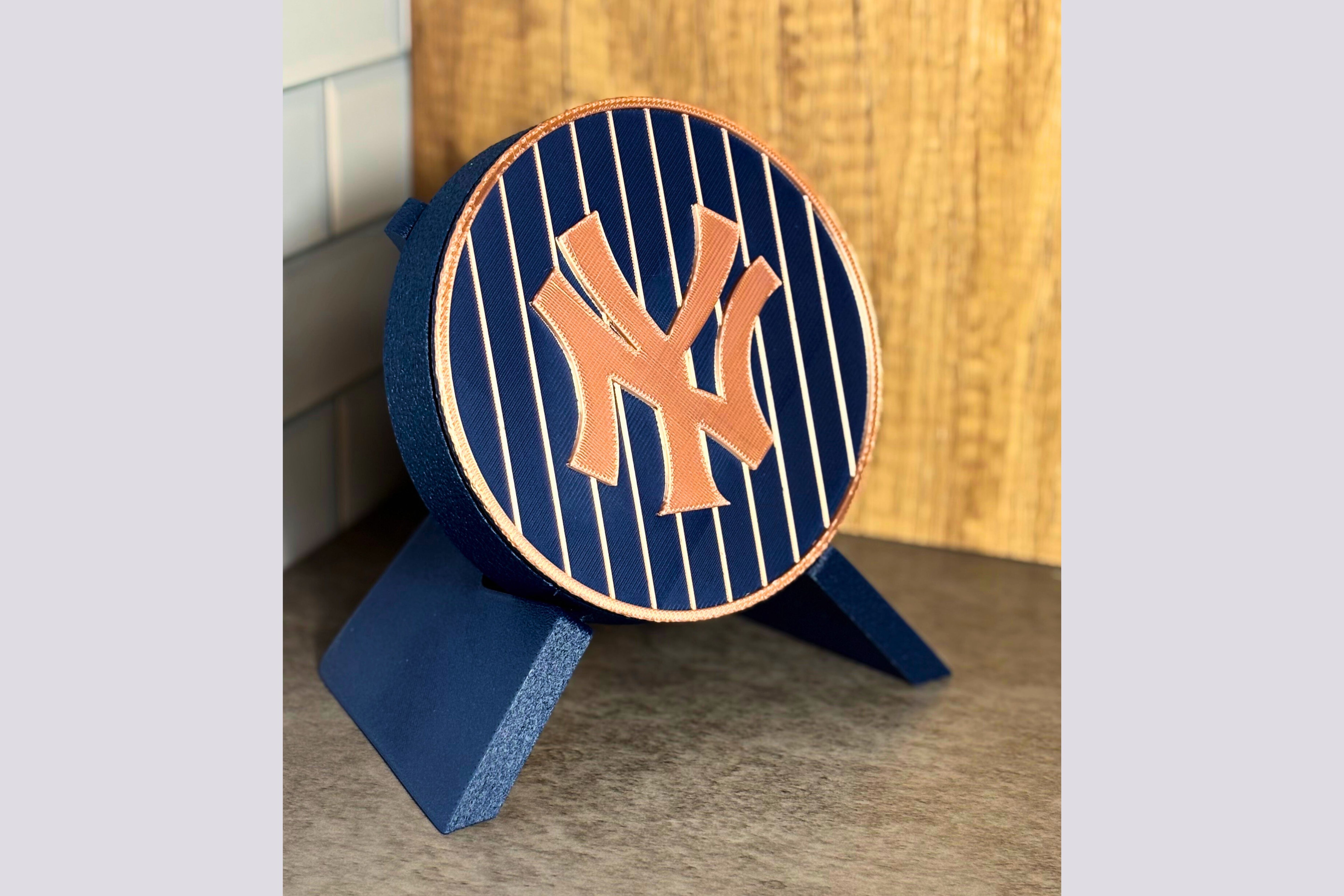 customized NY Yankees stash box: Rose Gold and Black
