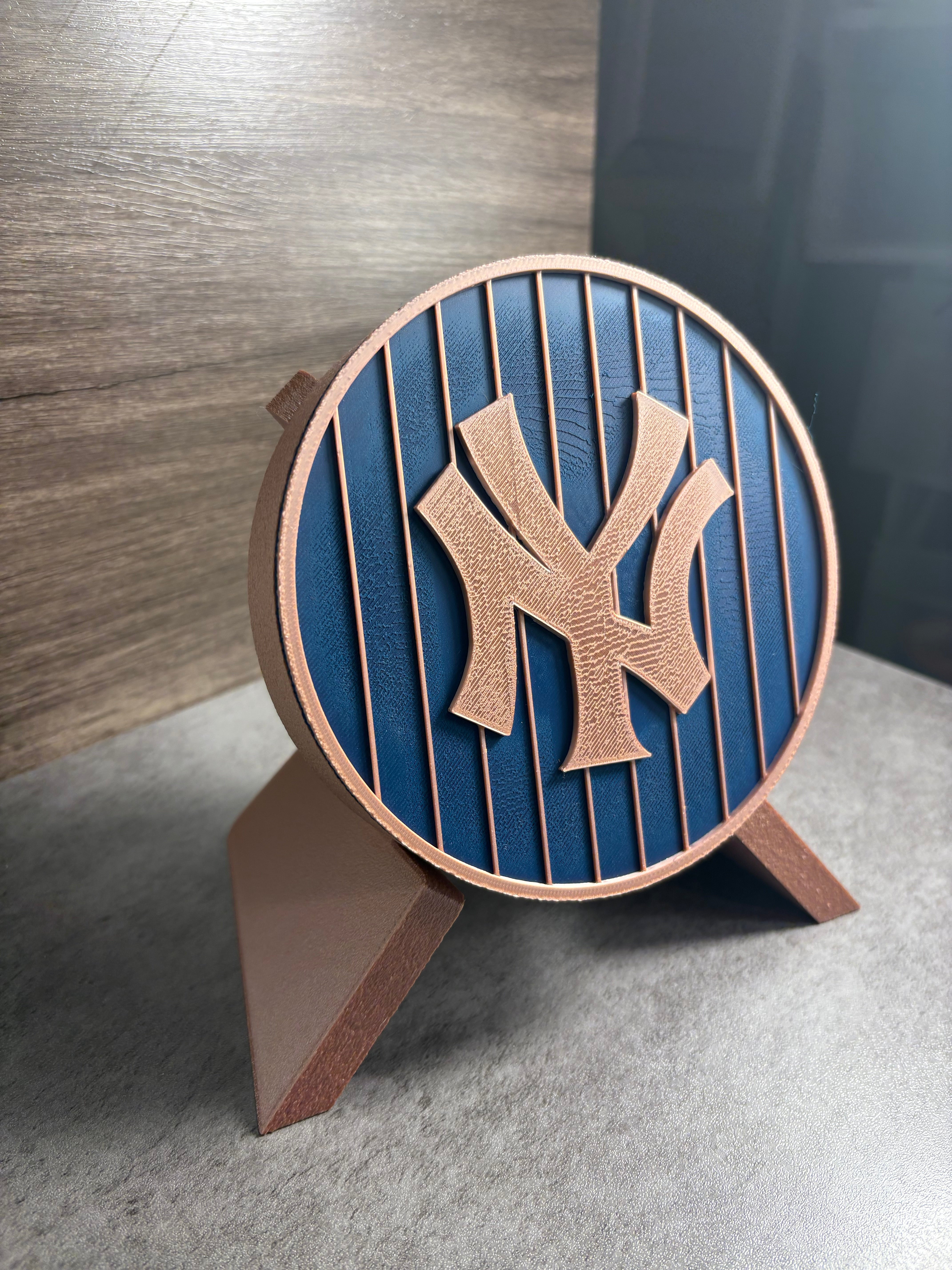 customized NY Yankees stash box: Rose Gold and Black Tiki-Taka3D