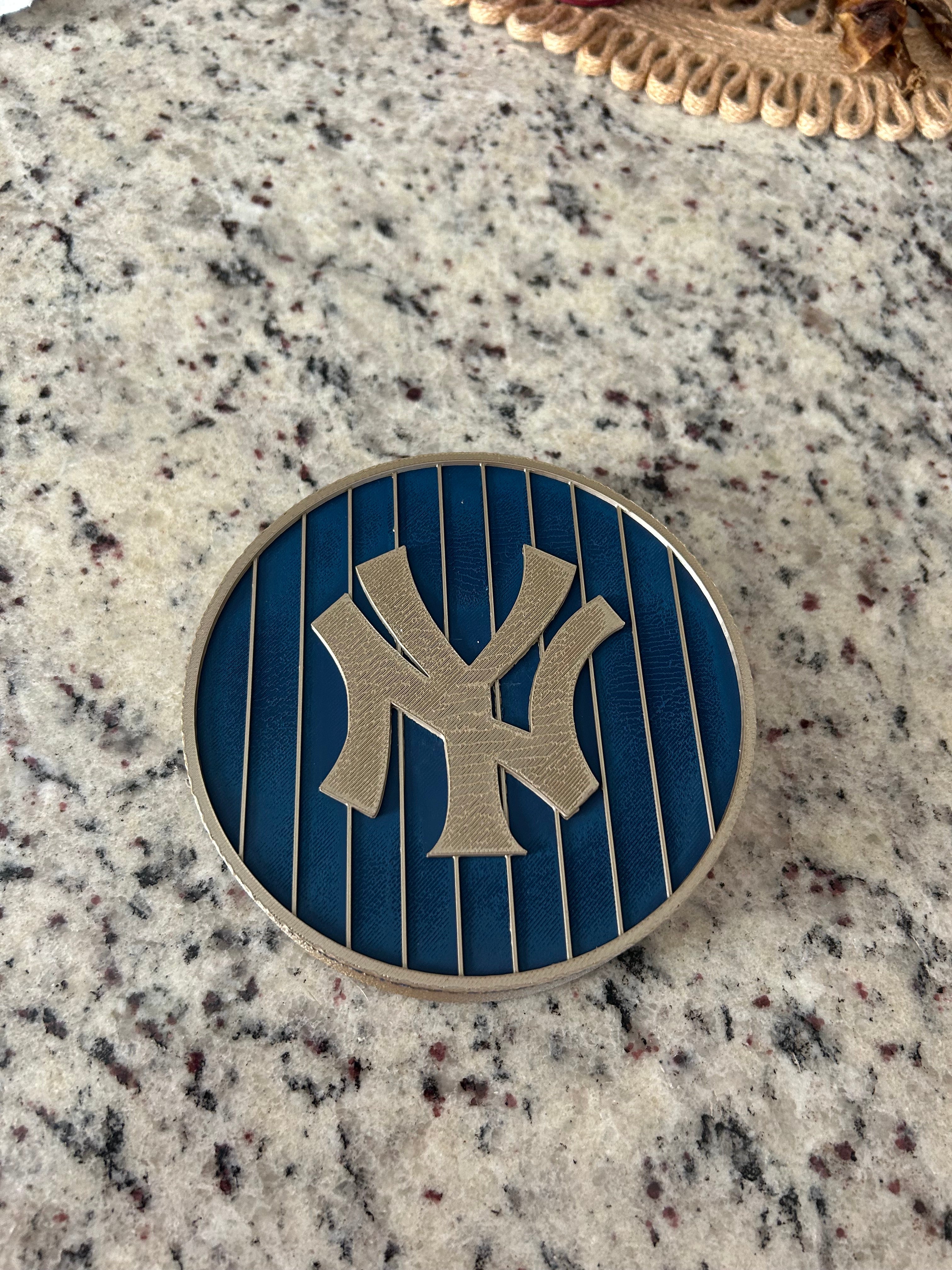 NY Yankees 3D Logo Stash Box: Unique MLB Baseball Fan Gift Tiki-Taka3D