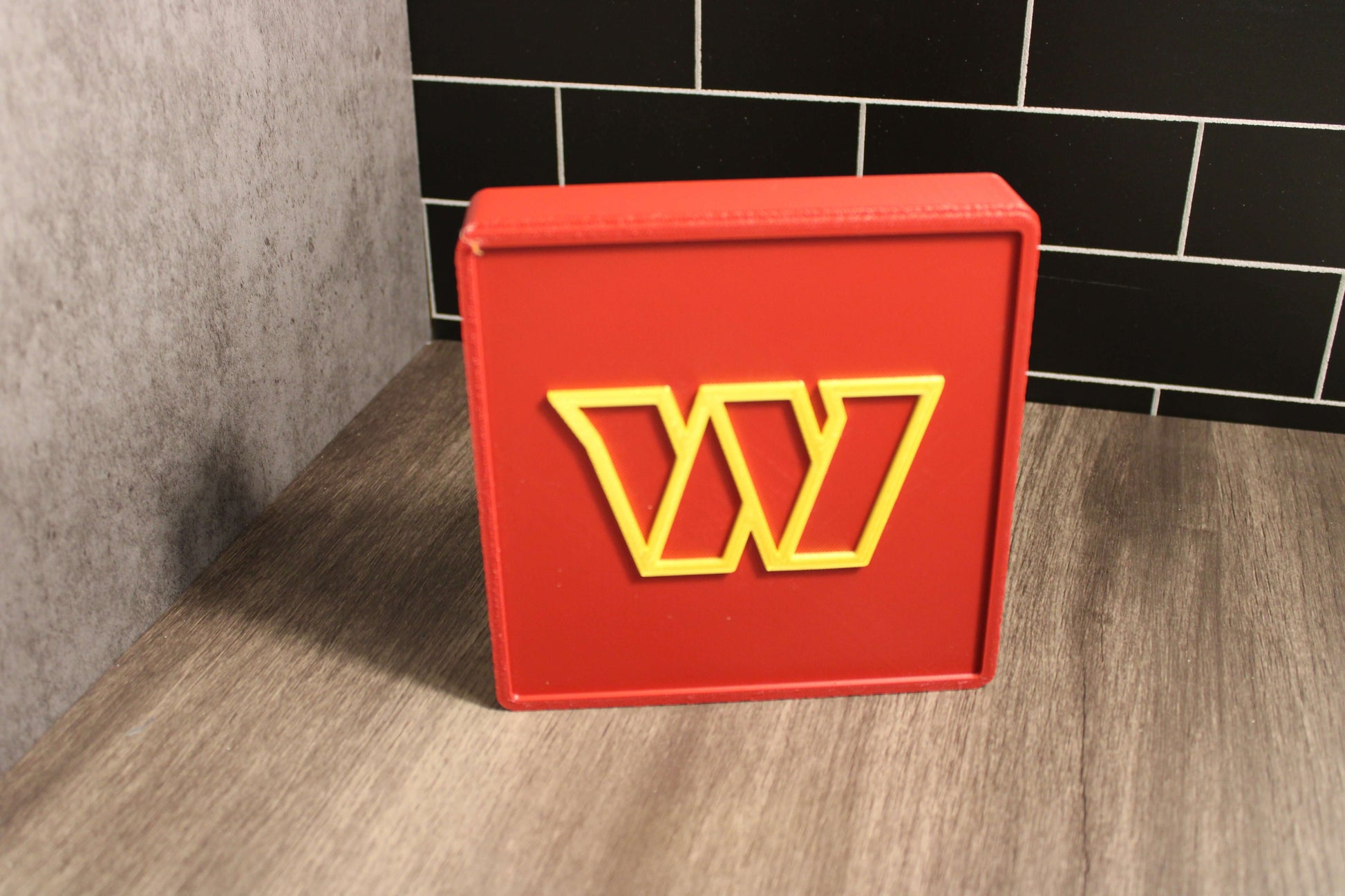 Commanders 3D Logo Plaque | Keepsake Box Tiki-Taka3D