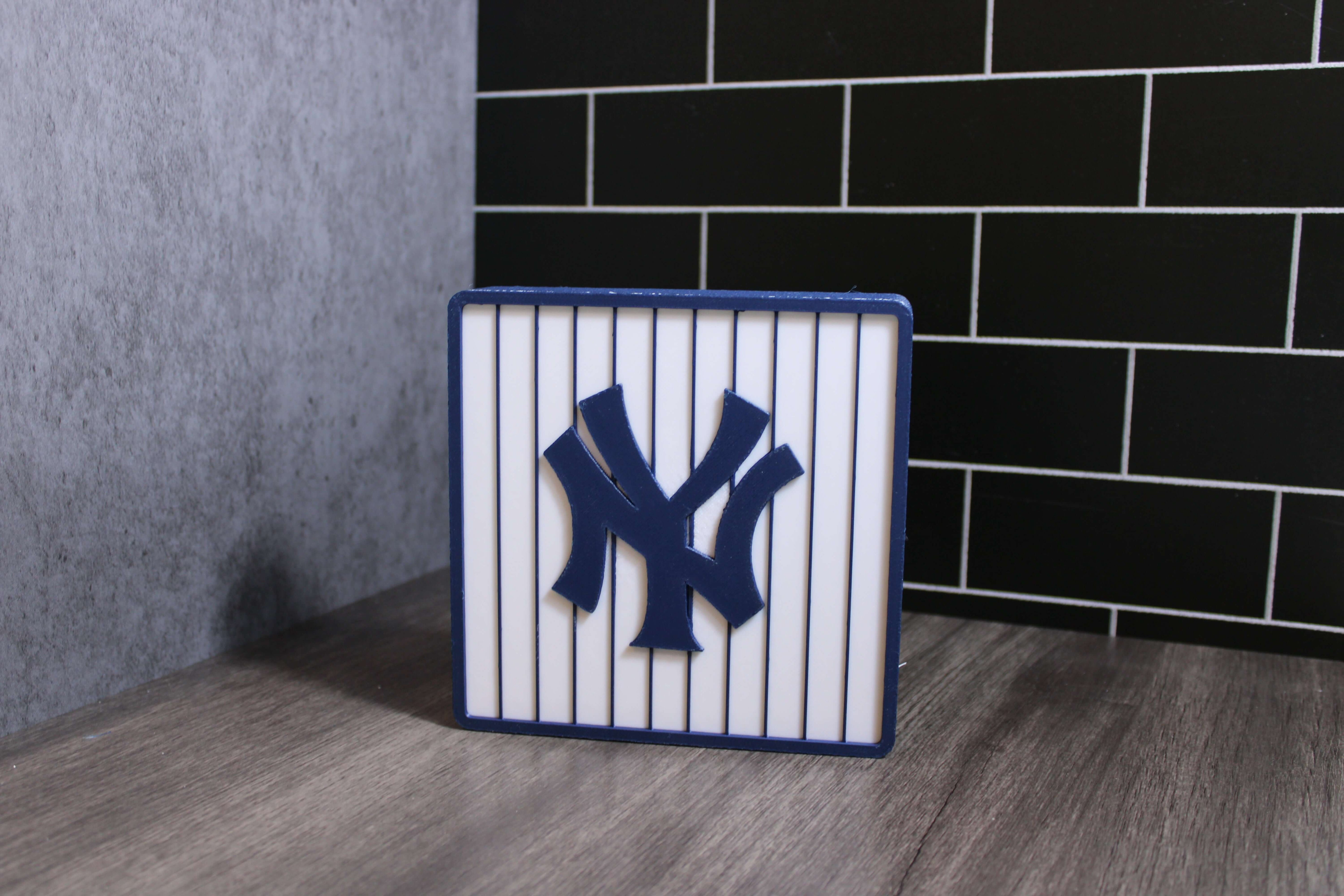 NY Yankees 3D Logo Stash Box: Unique MLB Baseball Fan Gift Tiki-Taka3D
