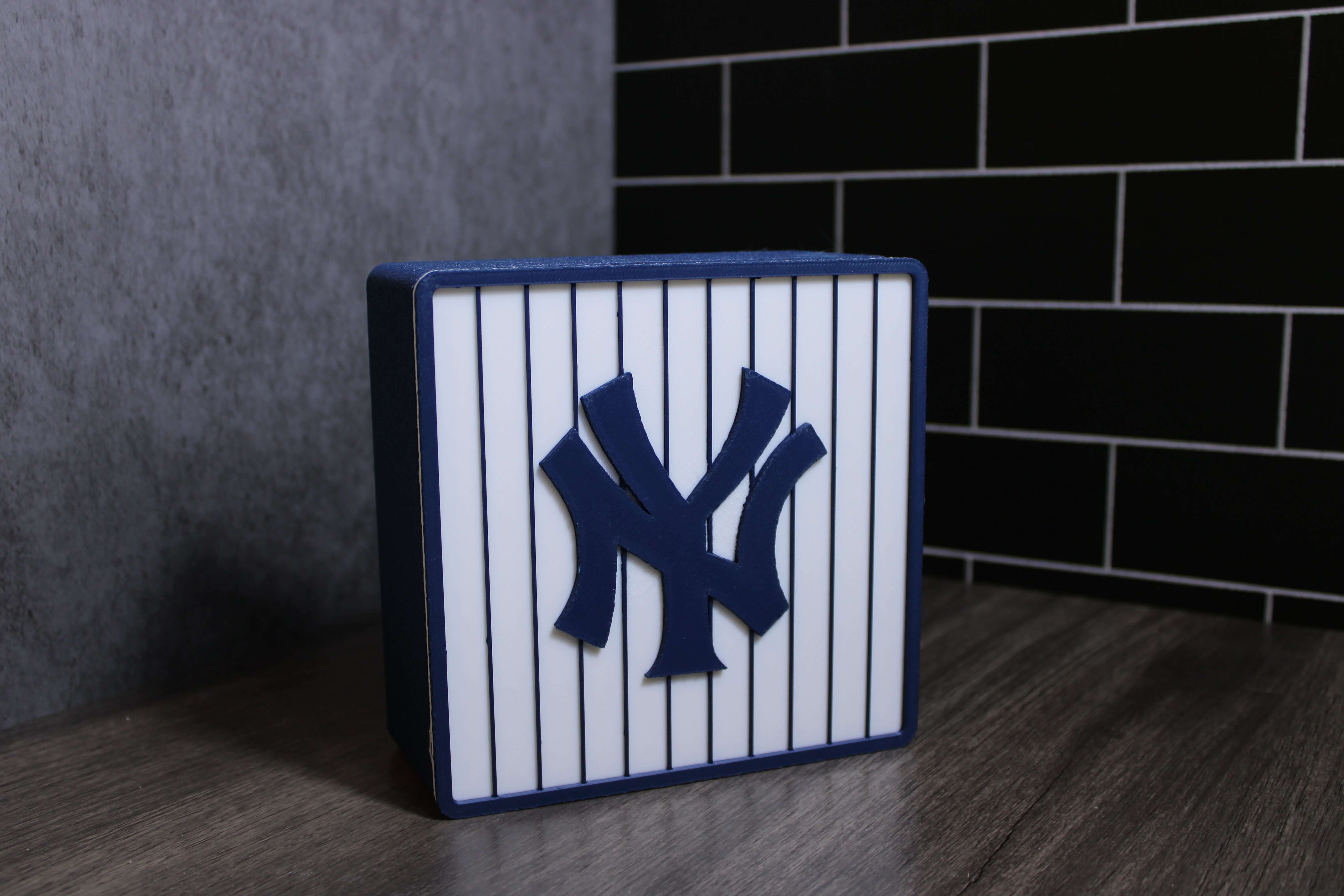 NY Yankees 3D Logo Stash Box: Unique MLB Baseball Fan Gift Tiki-Taka3D