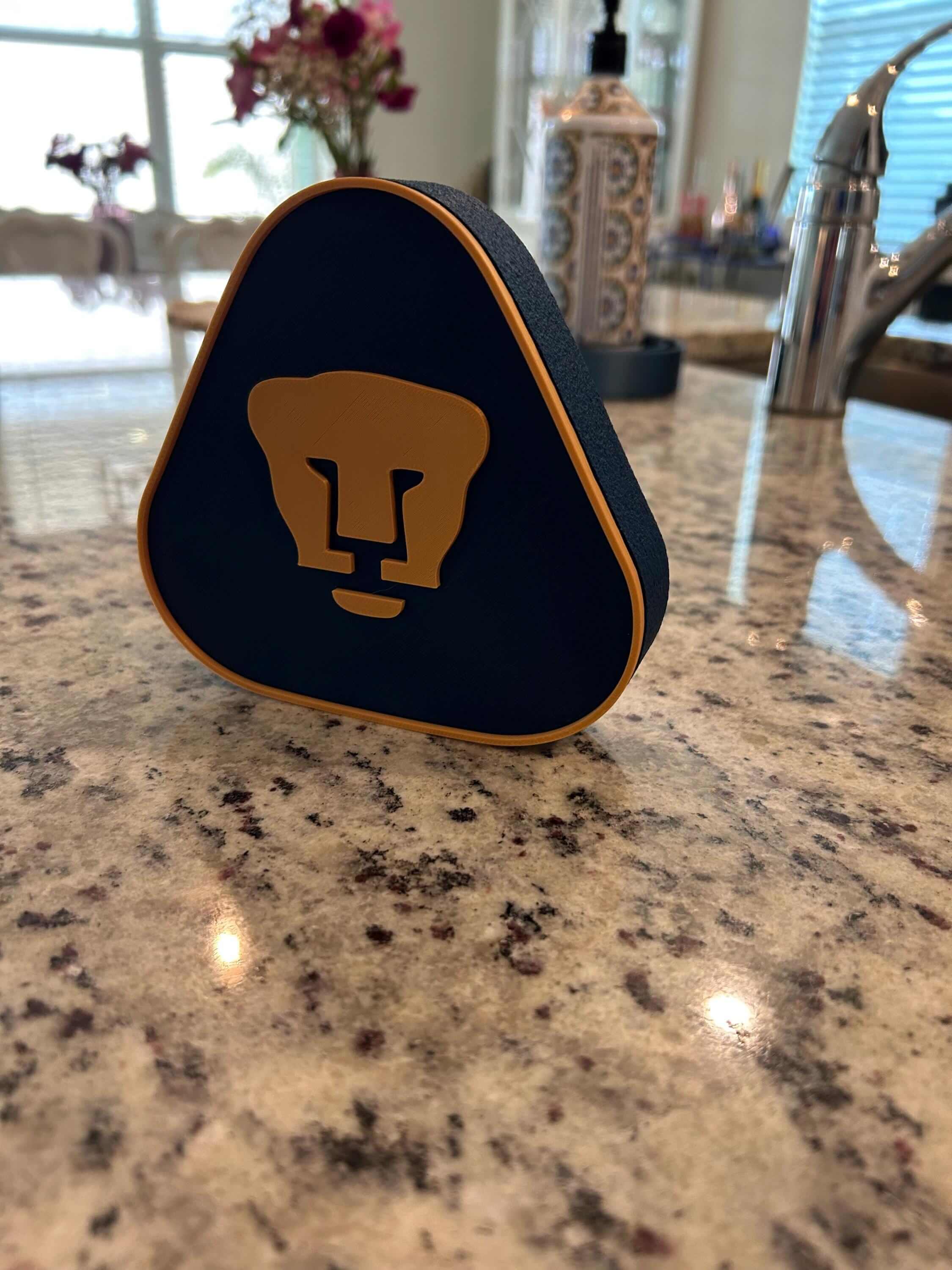 Pumas UNAM 3D printed plaque with iconic soccer shield, vibrant colors, and high-quality materials for passionate fans.