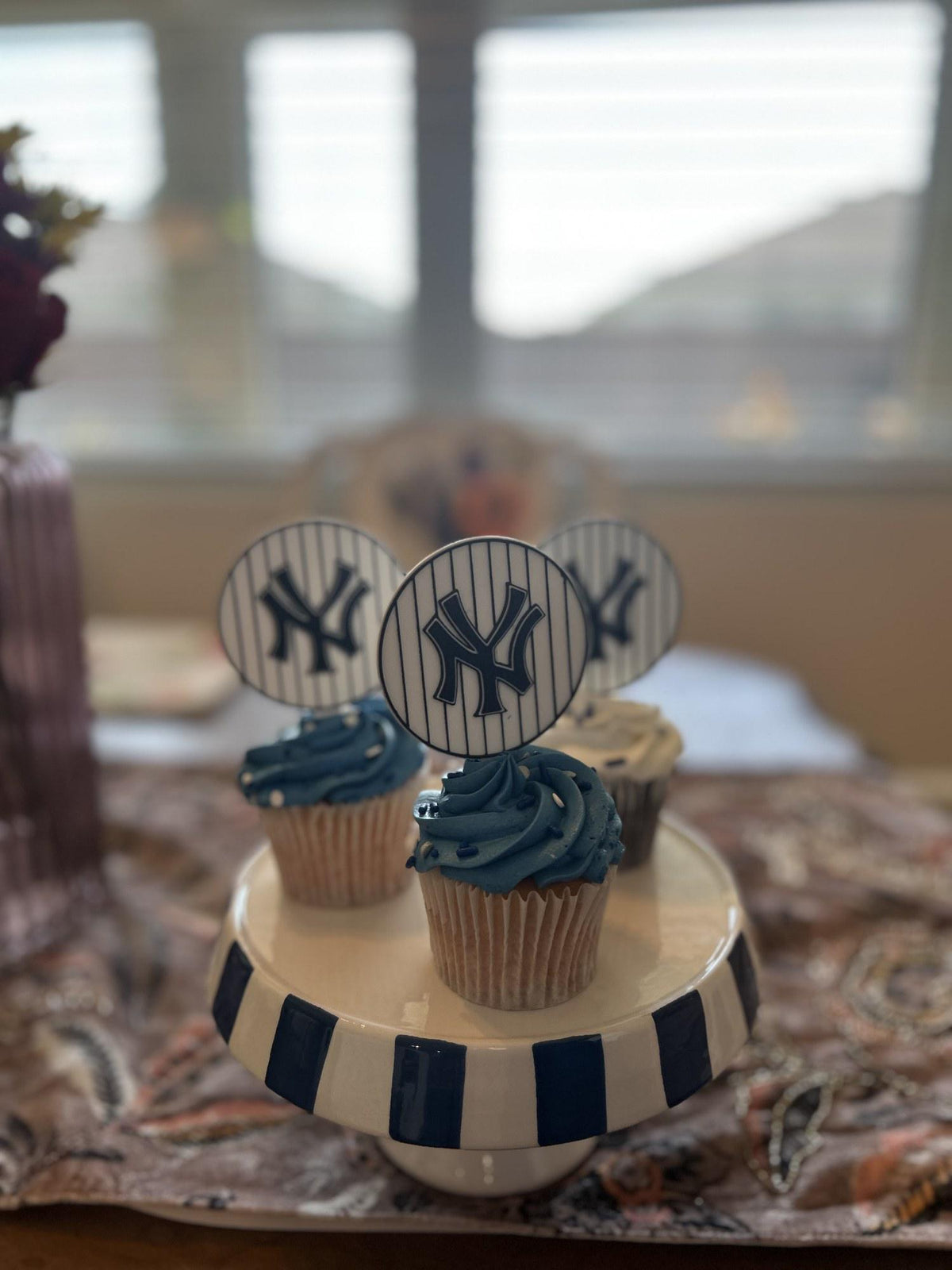 New York Yankees 3D Cupcake Toppers, Food-Grade PETG, 2.75 inch Set