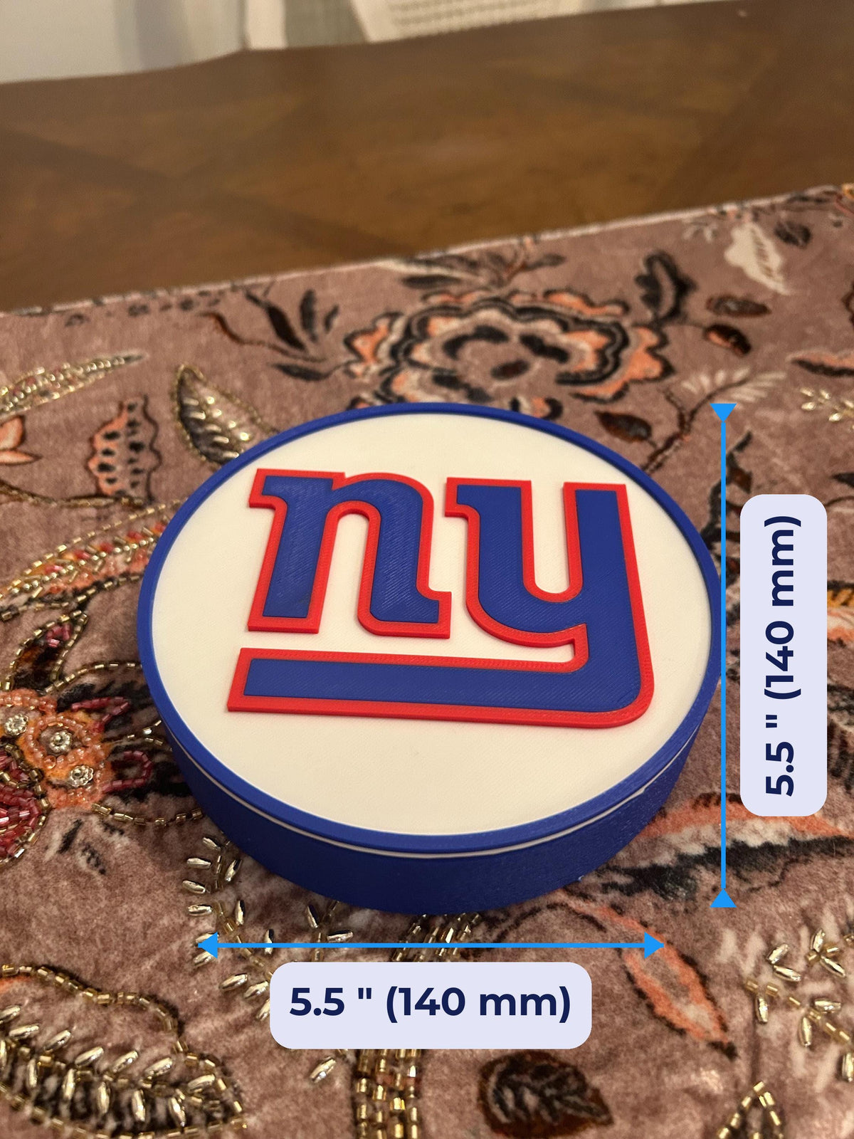 New York Giants 3D Printed 3D printed display size chart, 5.5 inch 140 mm diameter round medallion with stand