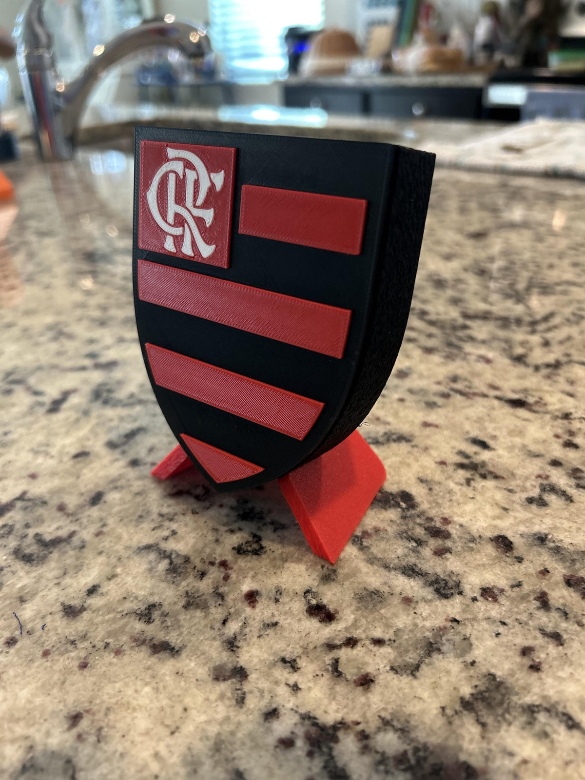 Flamengo 3D printed escudo shield display with stand and hidden stash box, presente torcedor rubro-negro, Brazilian soccer fan gift made in USA