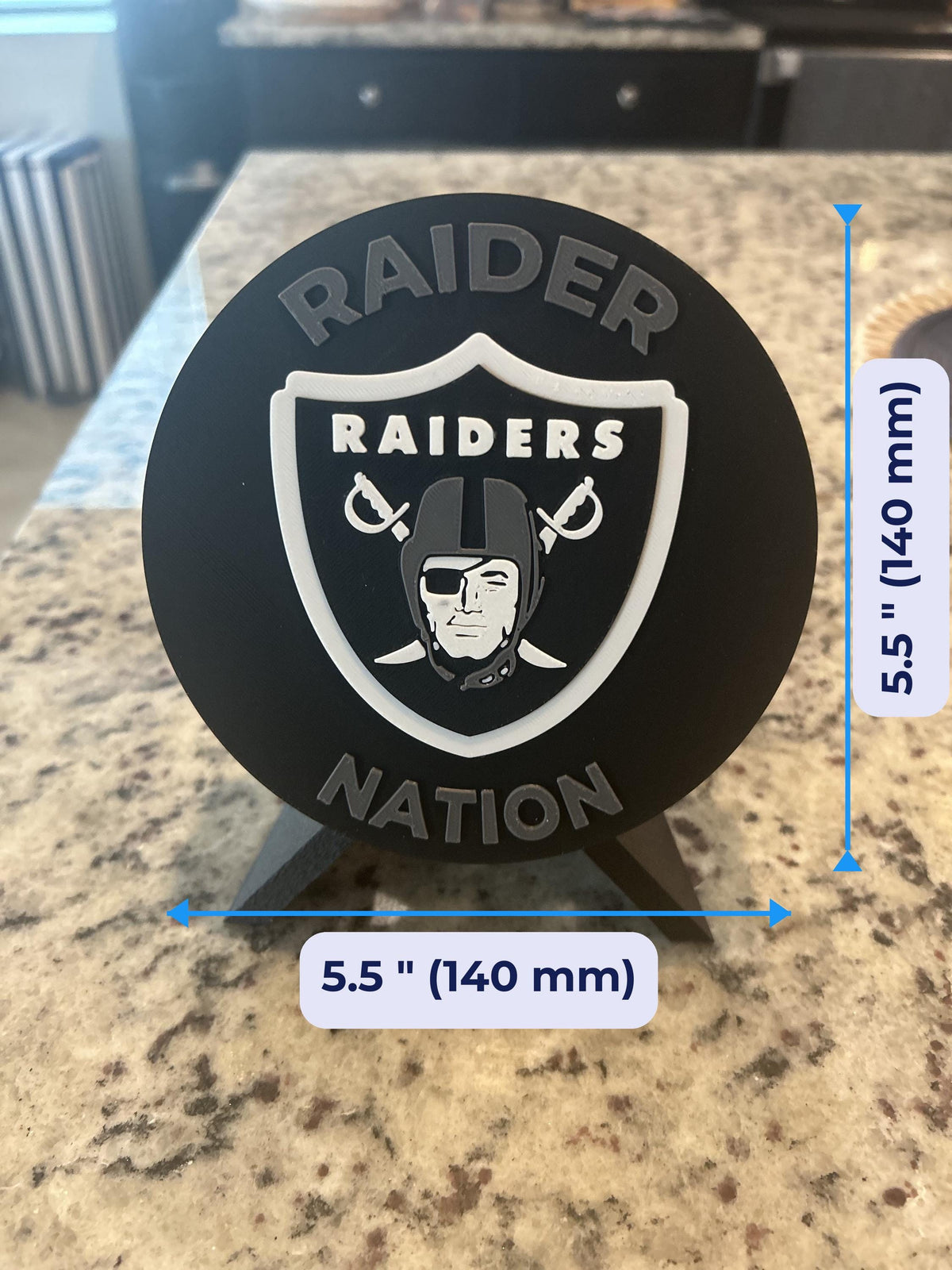 Las Vegas Raiders 3D display size chart, approx 5.5 inch round medallion, NFL fan gift