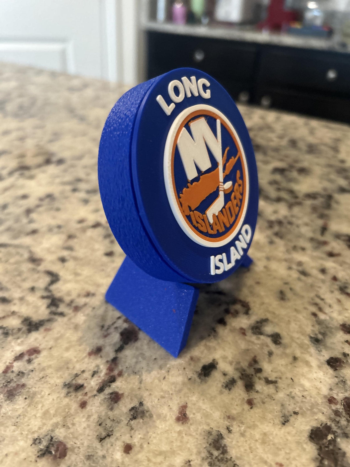 New York Islanders 3D printed round display medallion with stand and hidden stash boxfan gift, made in USA
