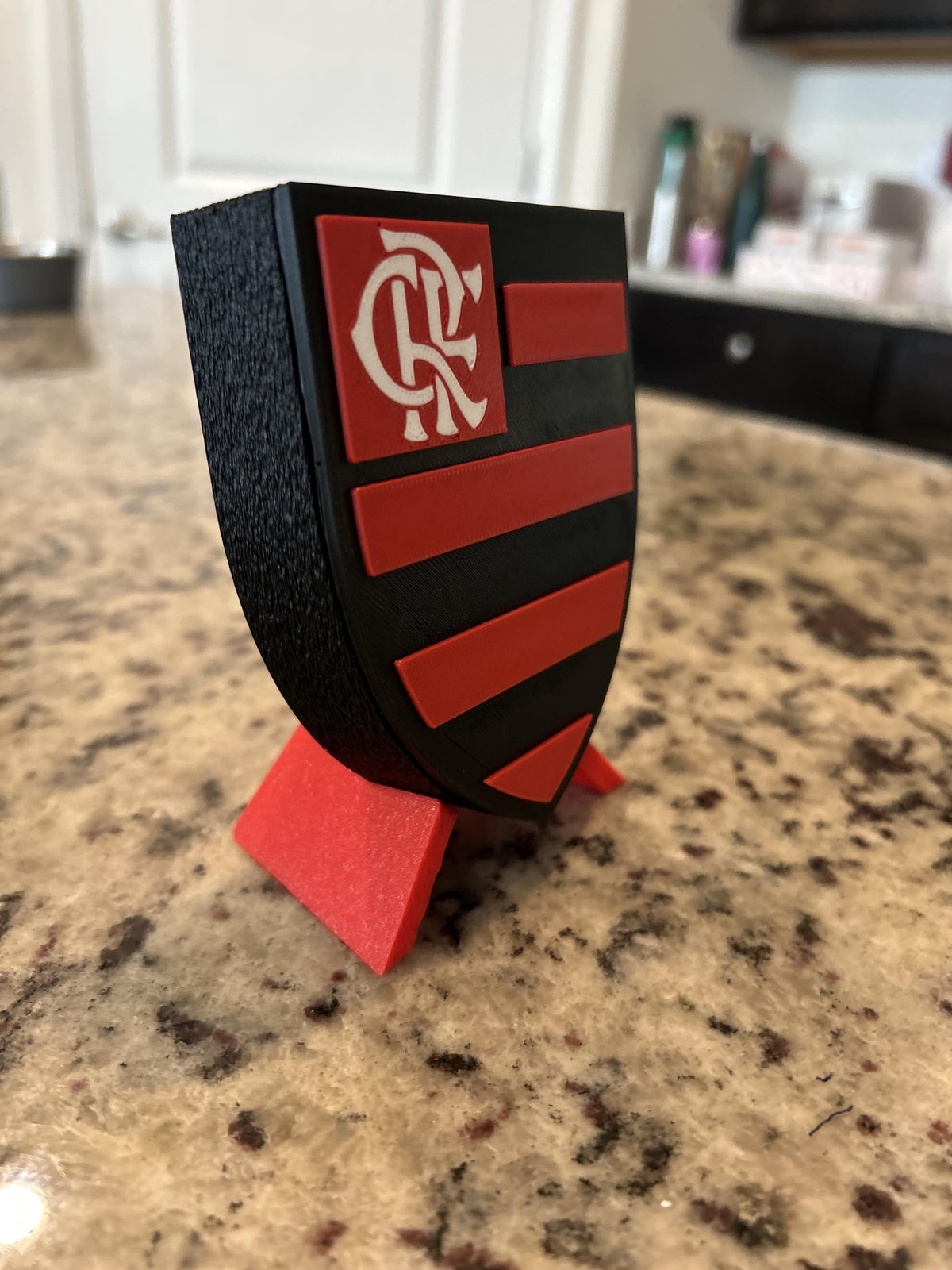 Flamengo 3D printed escudo shield display with stand and hidden stash box, presente torcedor rubro-negro, Brazilian soccer fan gift made in USA