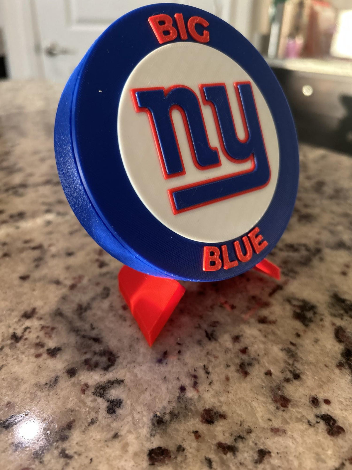New York Giants 3D printed round display medallion with stand and hidden stash boxBig Blue NFL football fan gift, made in USA