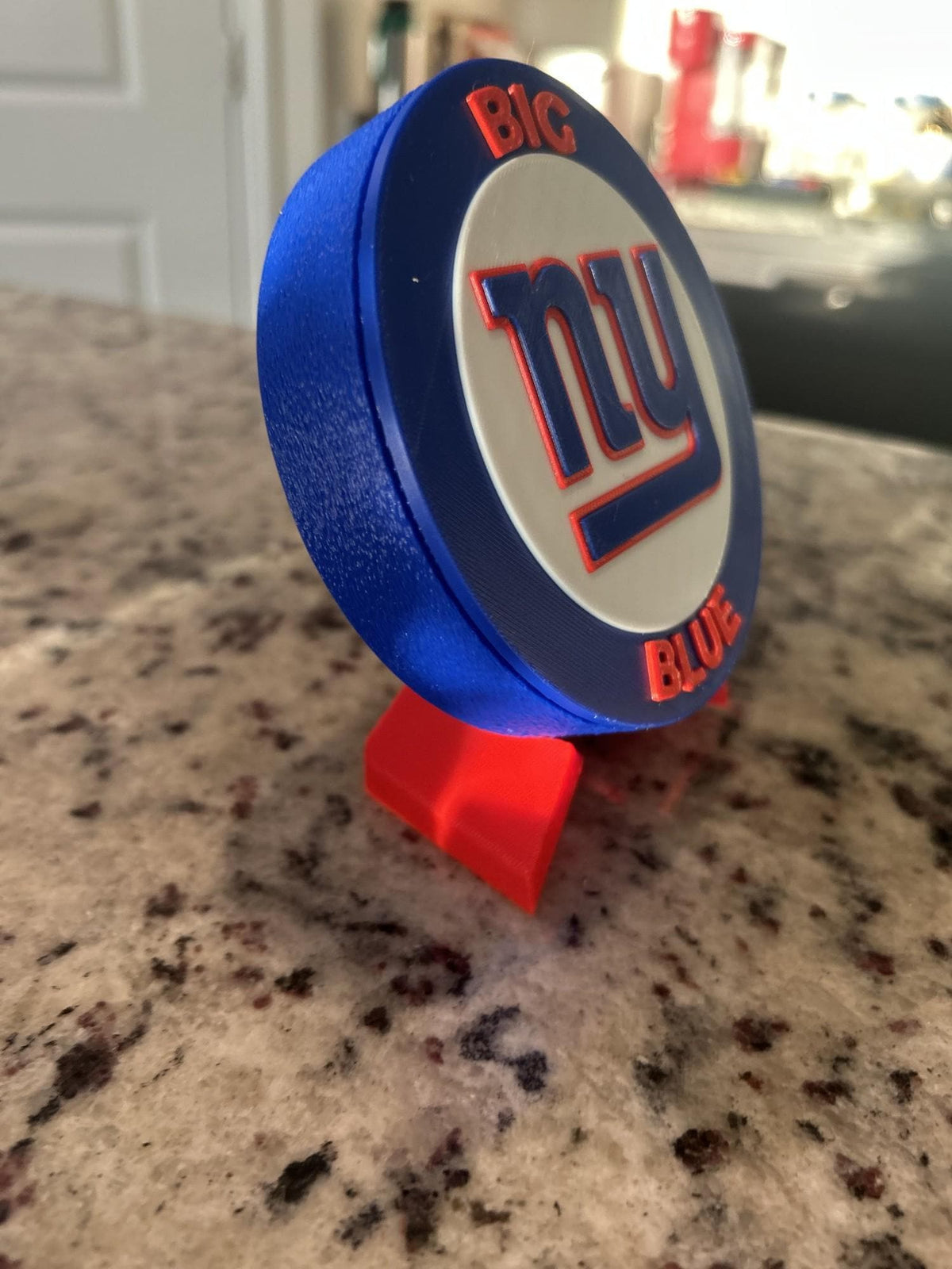 New York Giants 3D printed round display medallion with stand and hidden stash boxBig Blue NFL football fan gift, made in USA