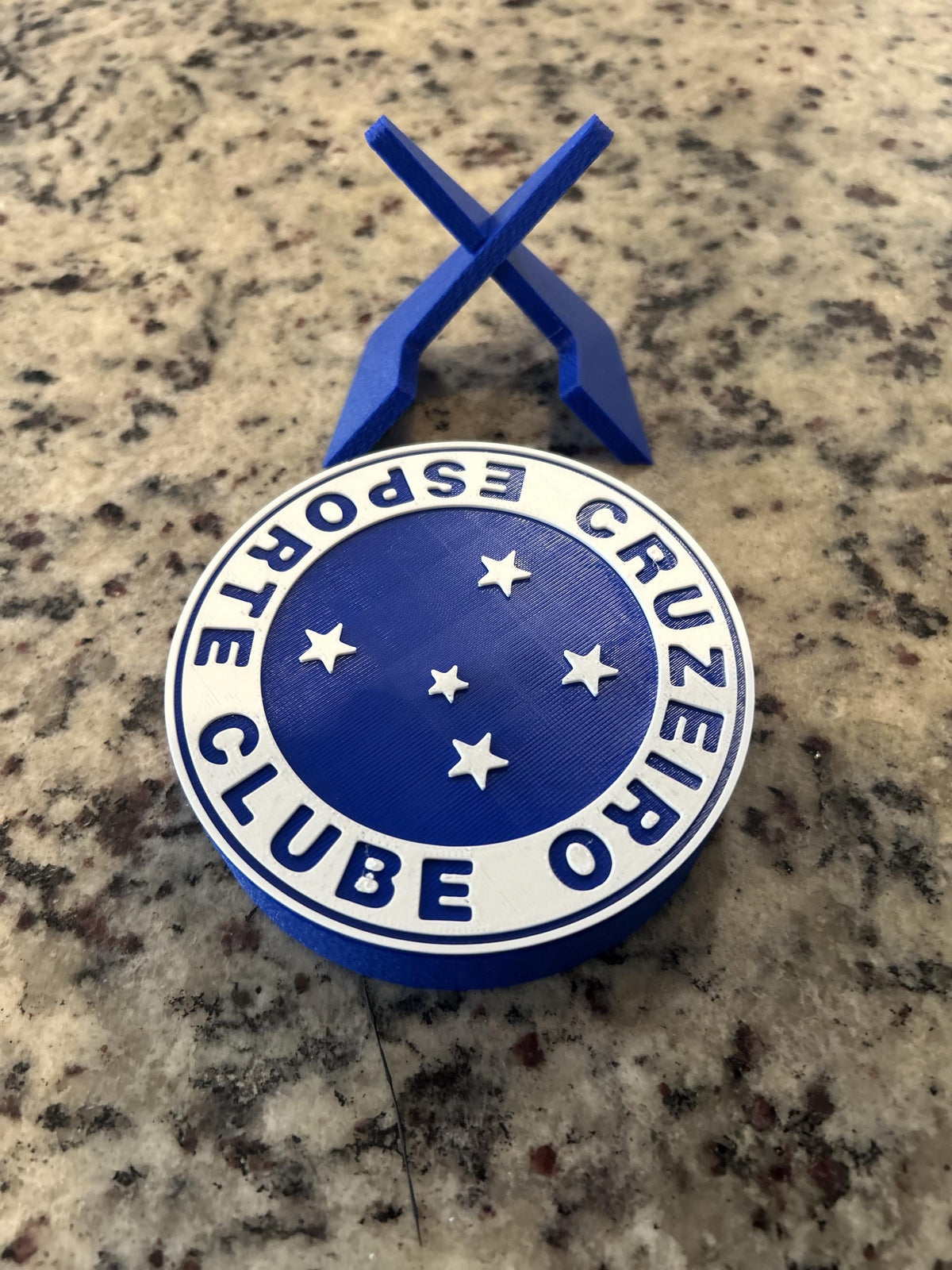 Cruzeiro 3D printed round display medallion with stand and hidden stash box, presente torcedor Raposa, Brazilian soccer fan gift made in USA