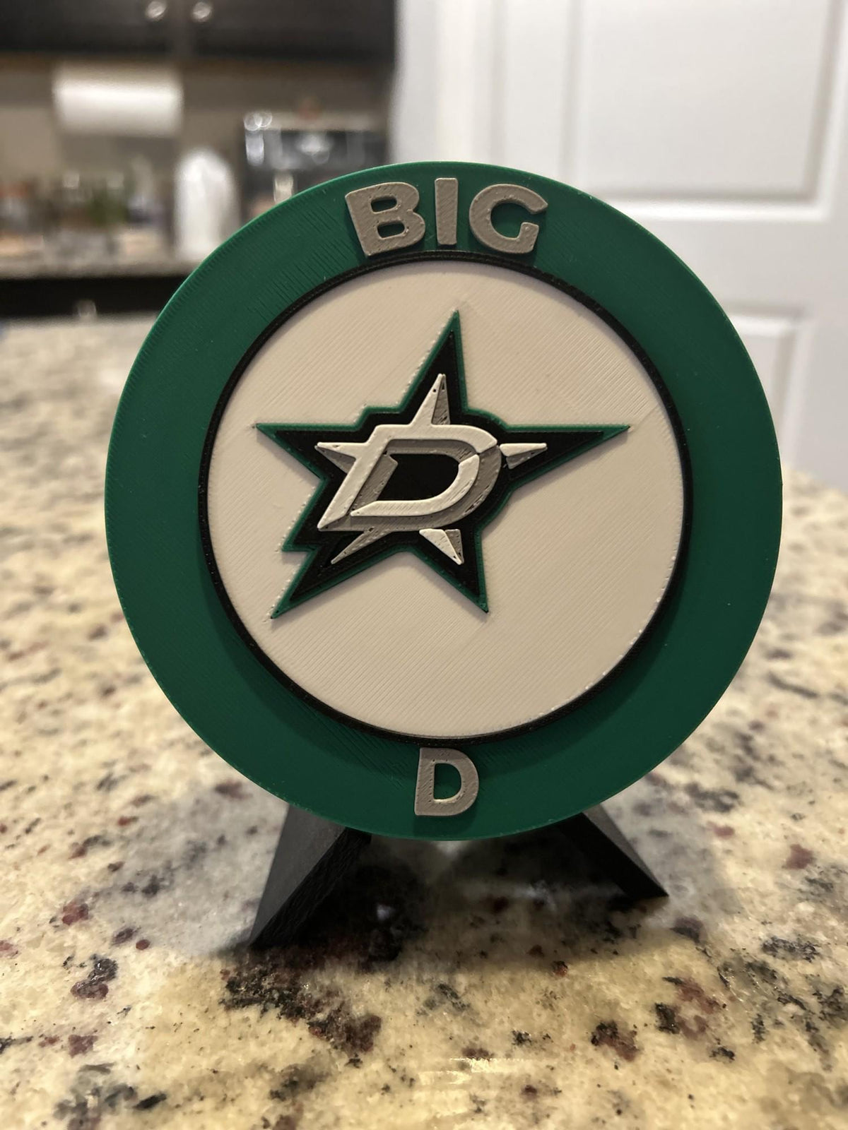 Dallas Stars 3D printed round display medallion with stand and hidden stash boxBig D NHL hockey fan gift, made in USA