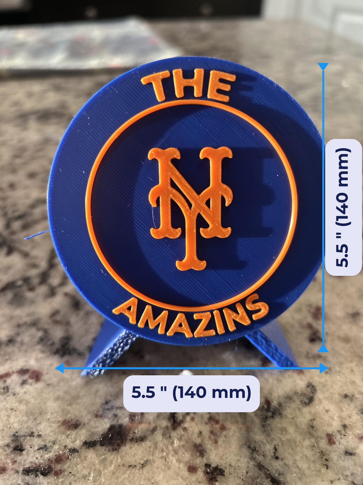 Size guide: mets round medallion is 5.5 inches (140 mm) across and about 1 inch (25 mm) deep on the display stand