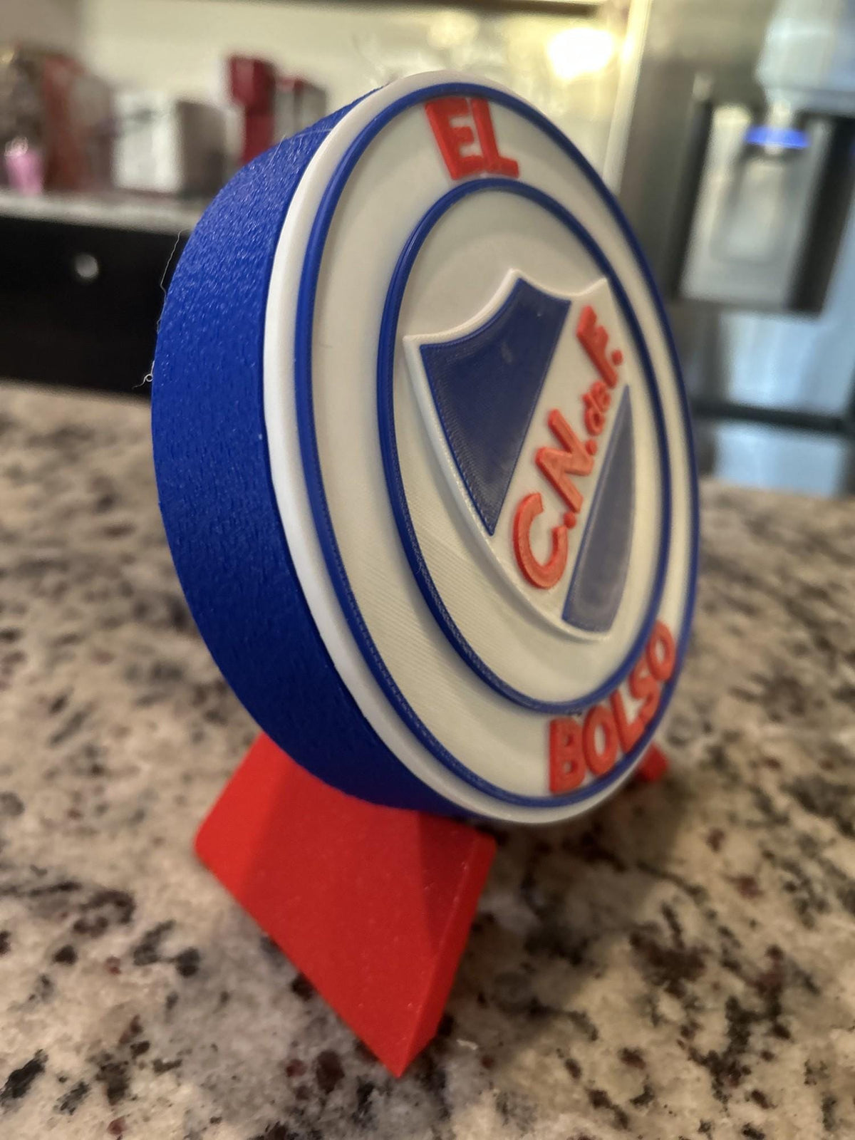 Nacional de Uruguay 3D printed round display medallion with stand and hidden stash boxEl Bolso Uruguay soccer fan gift, made in USA
