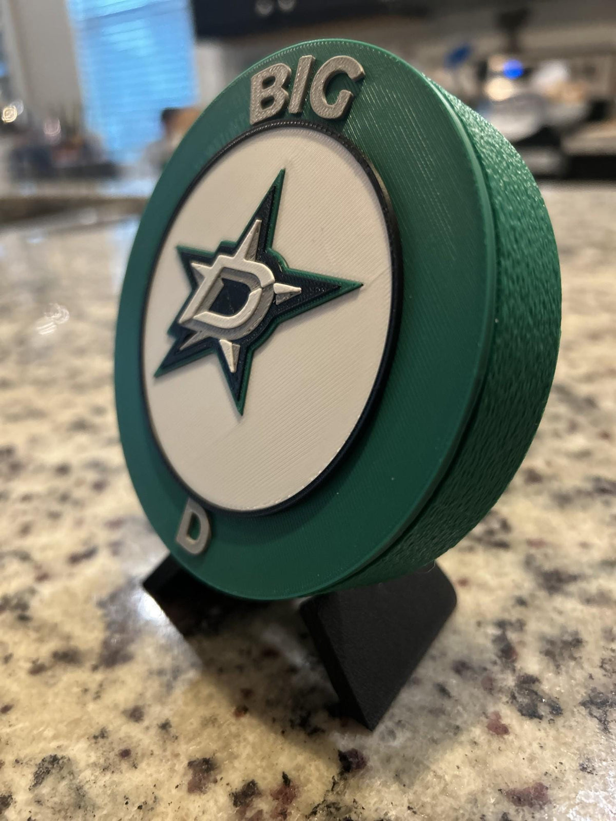 Dallas Stars 3D printed round display medallion with stand and hidden stash boxBig D NHL hockey fan gift, made in USA