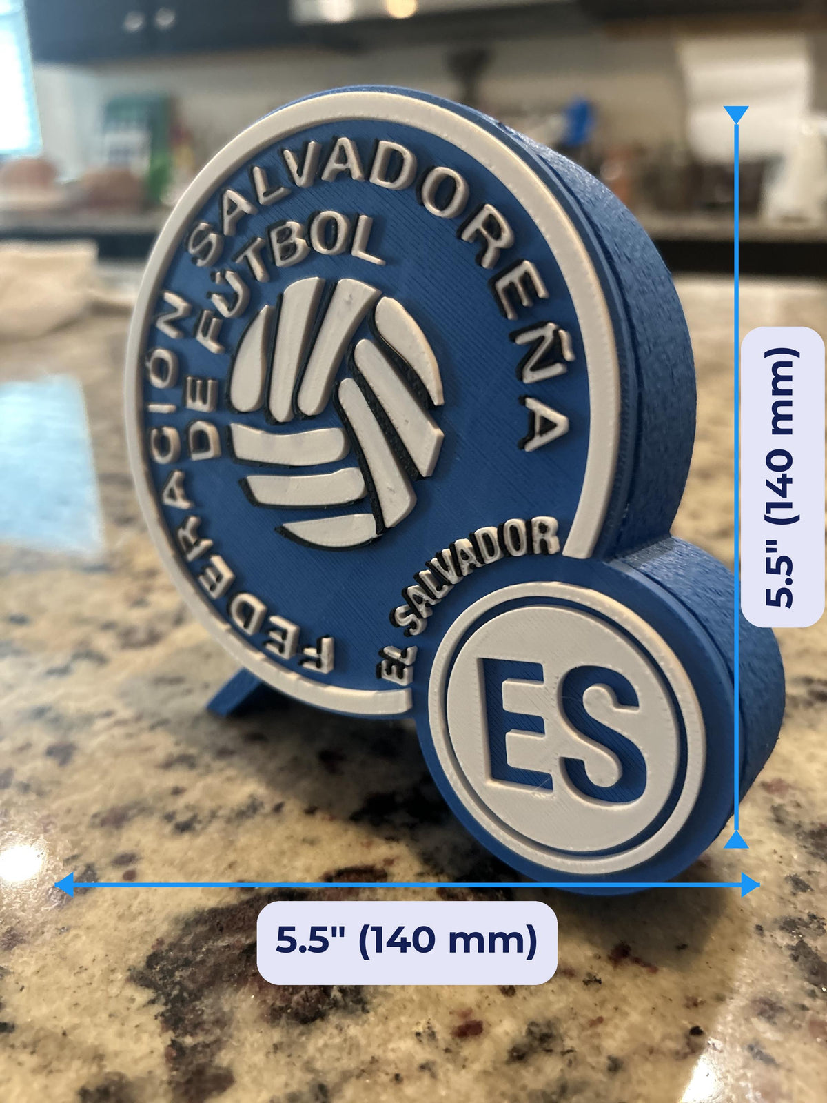 Size guide: El Salvador La Selecta 3D printed crest display, approx 5.5 in / 140 mm round
