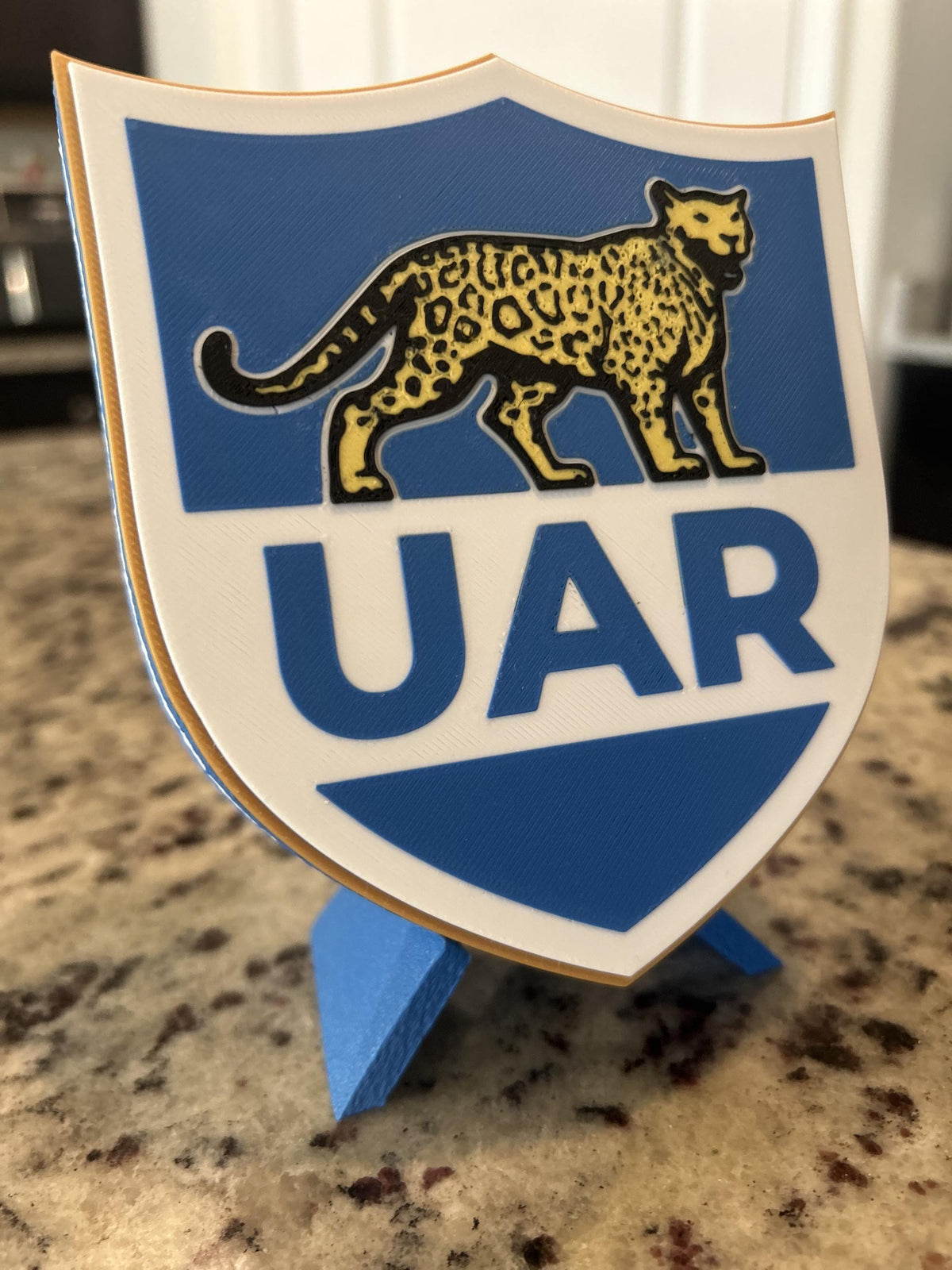 Los Pumas Argentina UAR 3D printed rugby crest display with stand and hidden stash box, made in USA