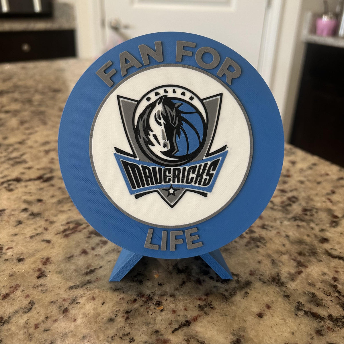 3D Printed Dallas Mavericks Personalized Roundel Display & Stash Box with stand; 3D printed fan gift, made in USA