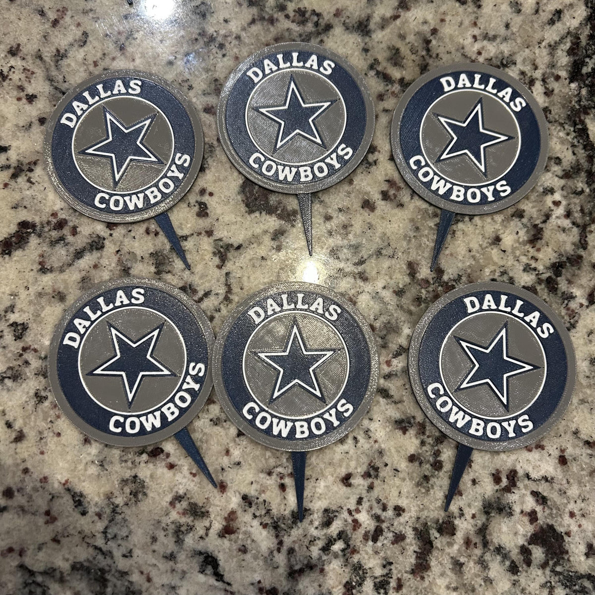 Dallas Cowboys 3D printed cake topper and cupcake toppers, food-grade PETG star disc, NFL football birthday party decor, made in USA