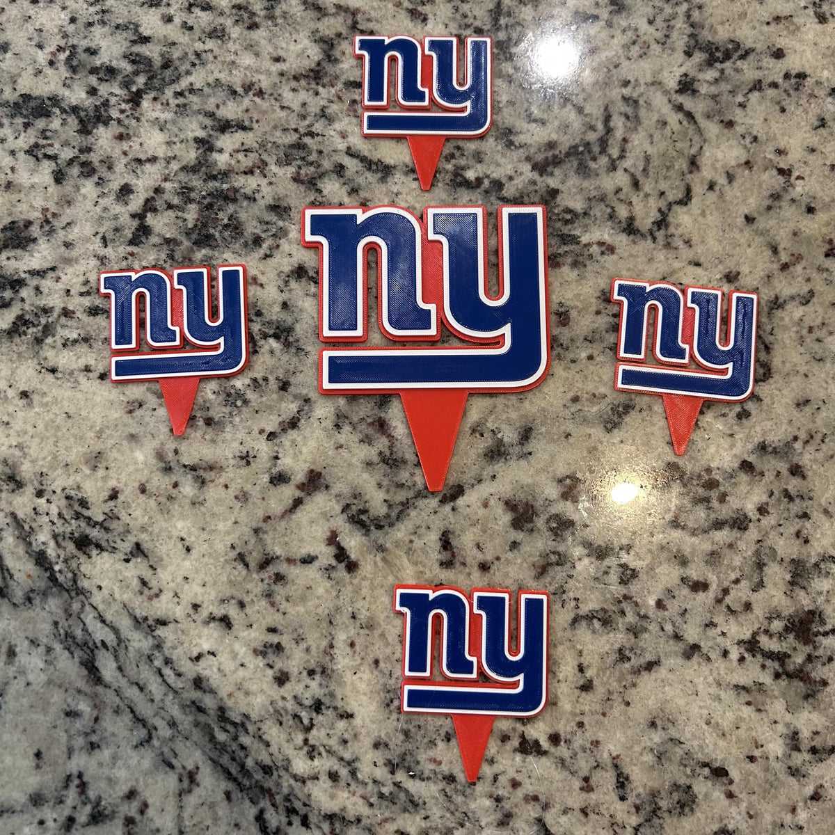 New York Giants 3D printed cake topper and cupcake toppers, food-grade PETG ny logo, NFL football birthday party decor, made in USA